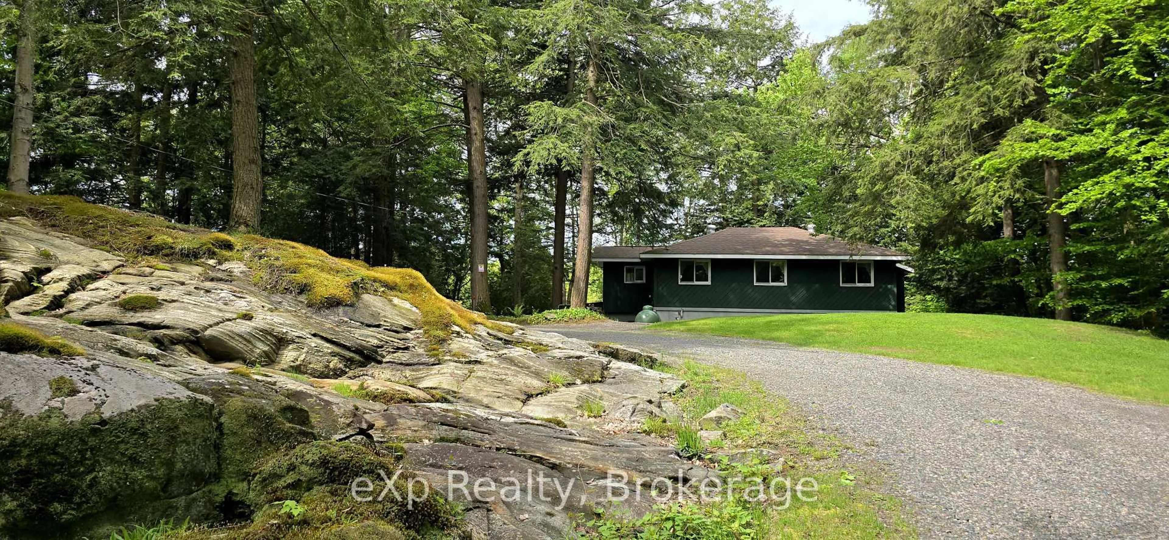 A pic from outside/outdoor area/front of a property/back of a property/a pic from drone, unknown for 36 Roberts Lake Rd, Seguin Ontario P2A 2W8