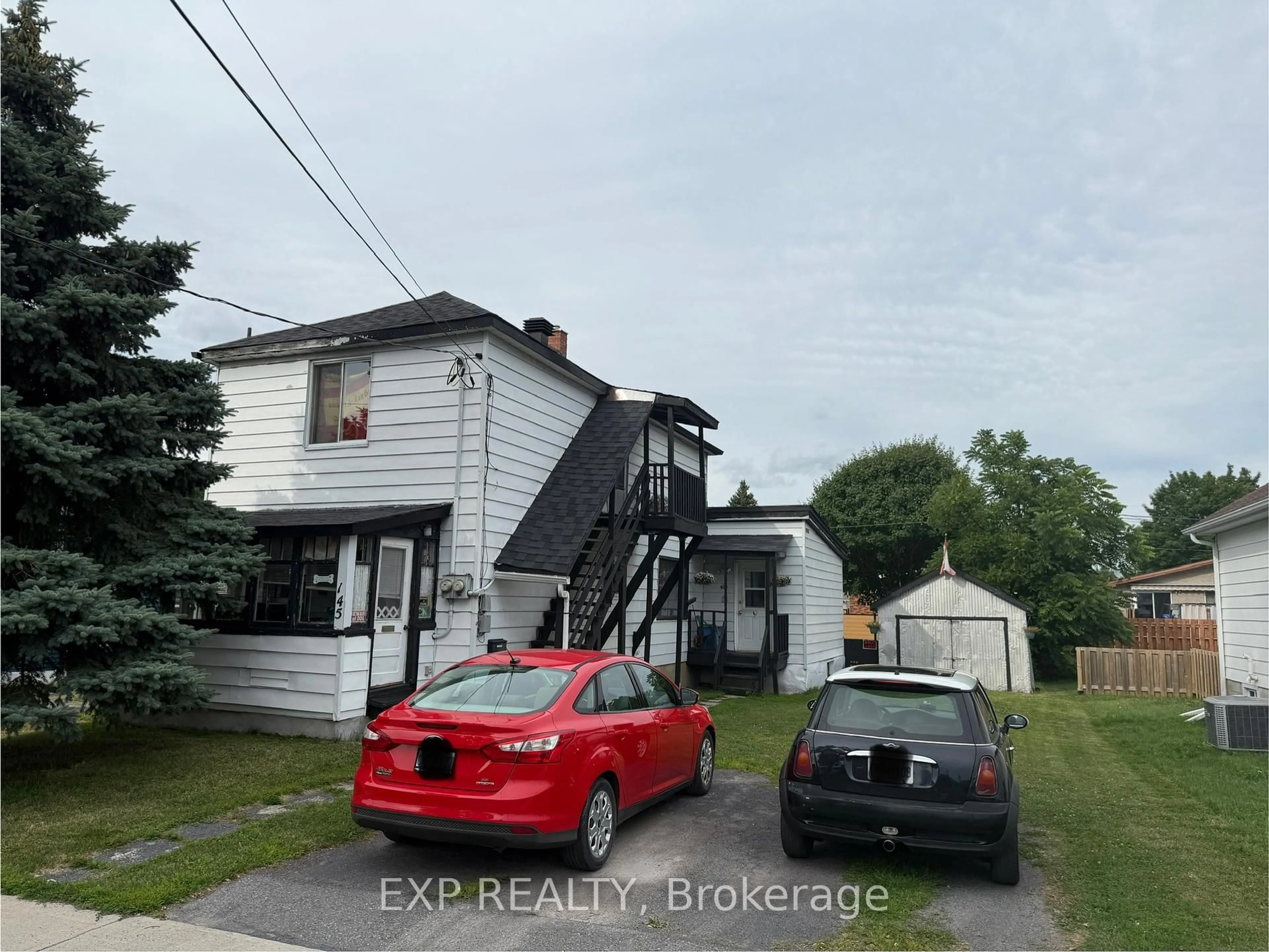 A pic from outside/outdoor area/front of a property/back of a property/a pic from drone, street for 145 Lefebvre Ave, Cornwall Ontario K6H 5G8