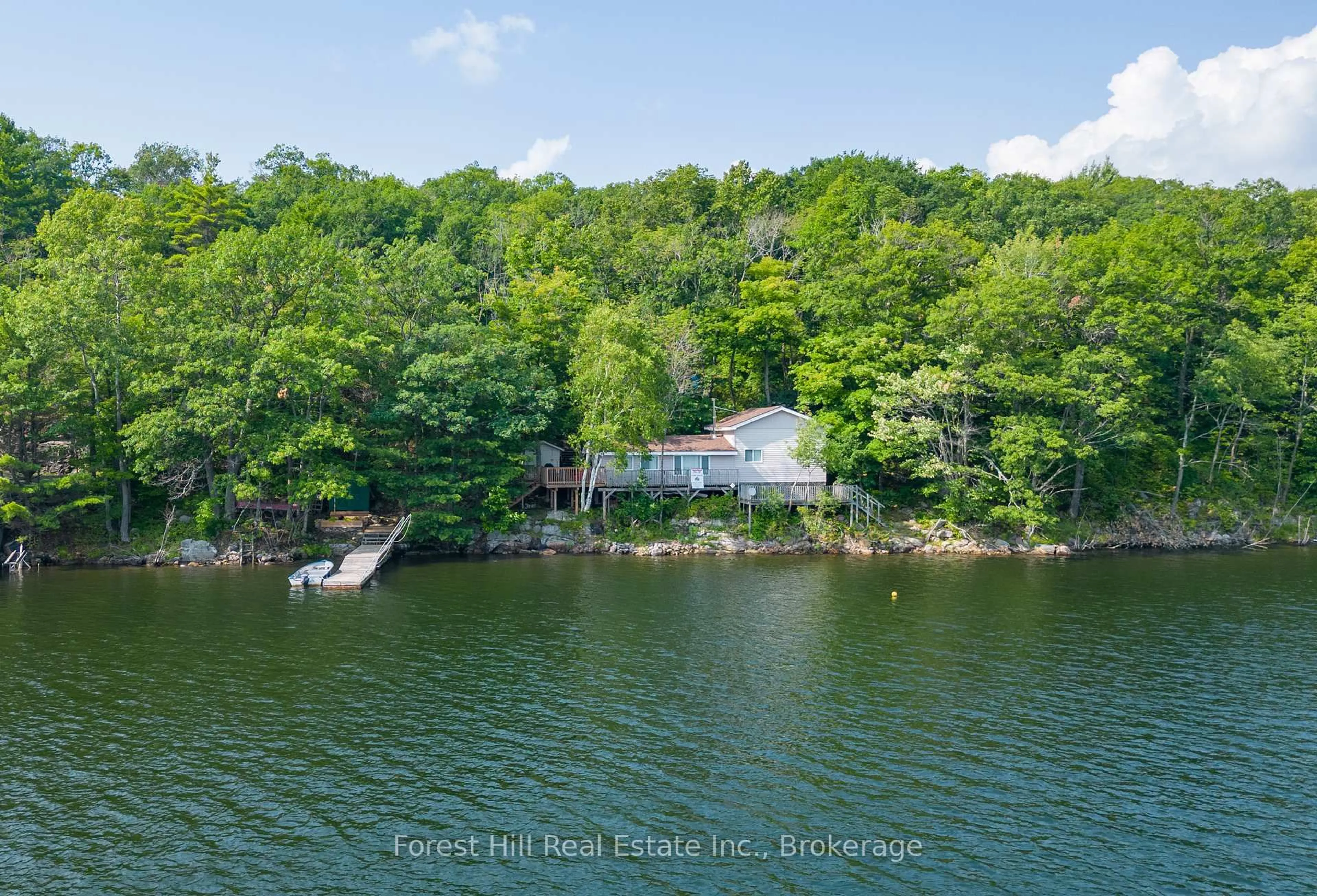 A pic from outside/outdoor area/front of a property/back of a property/a pic from drone, water/lake/river/ocean view for 959 HARRISON Tr, Georgian Bay Ontario P0C 1H0