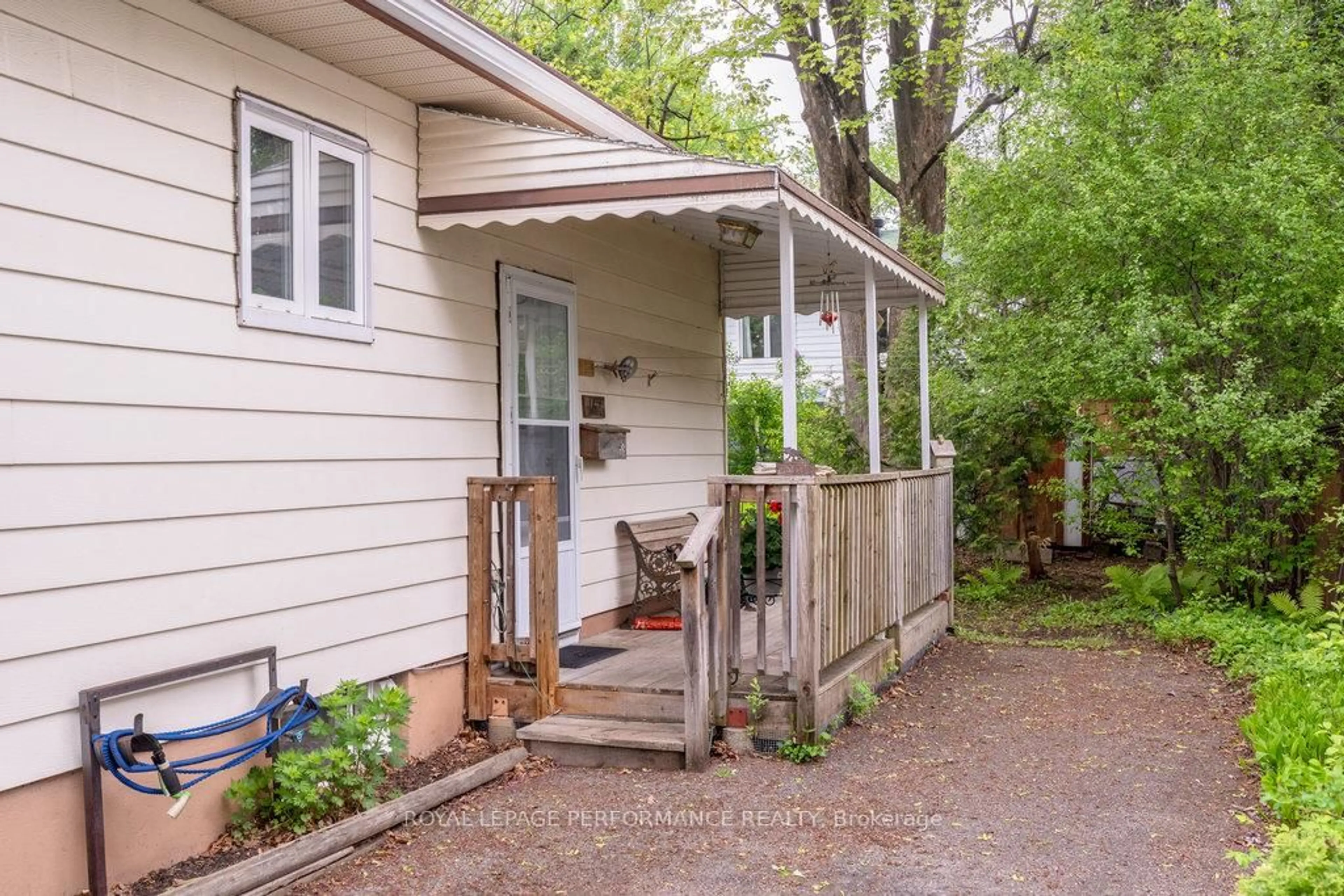 Patio, street for 167 Mafeking Ave, Ottawa Ontario K1K 2V4