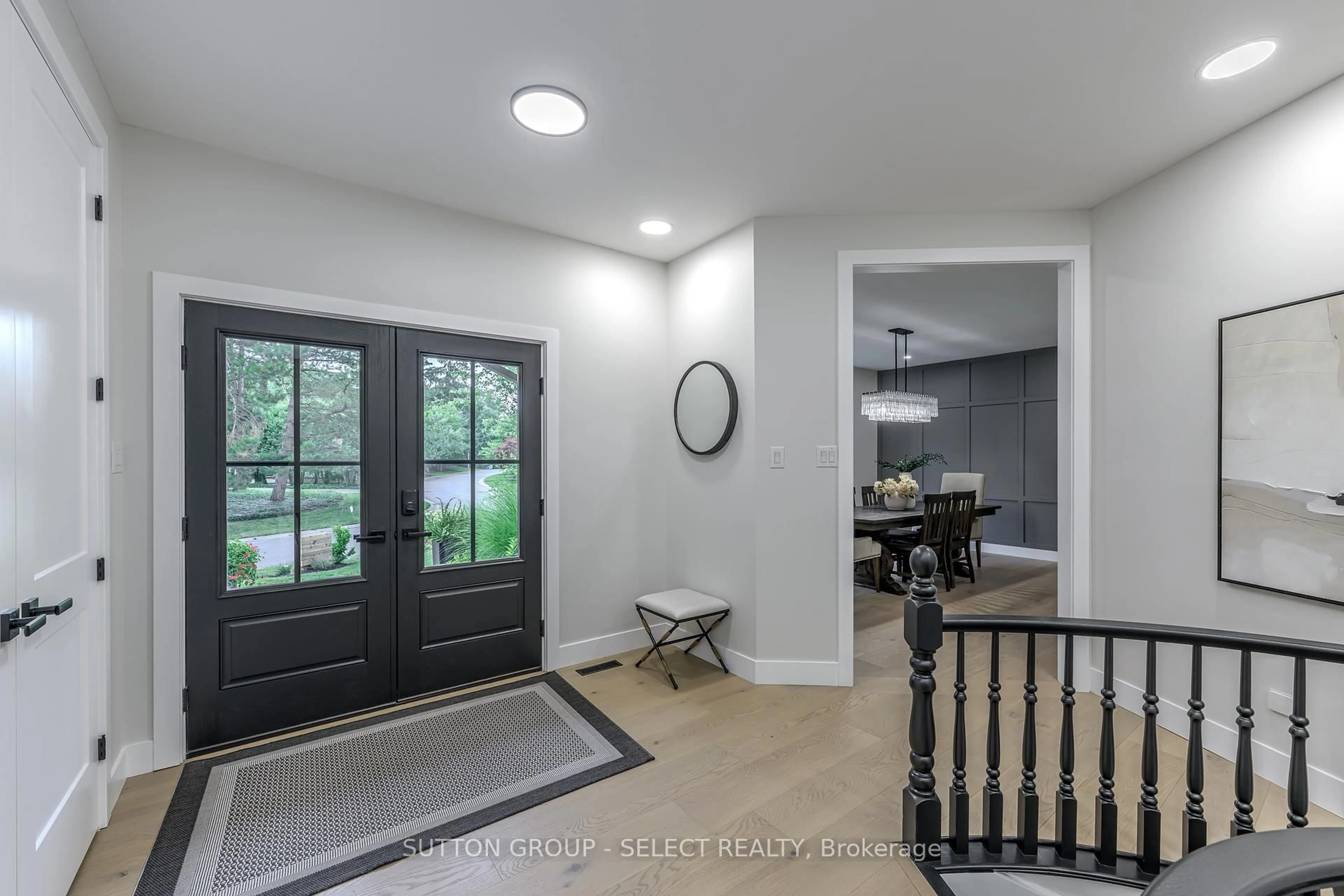 Indoor entryway for 88 Tallwood Circ, London North Ontario N5X 2S1