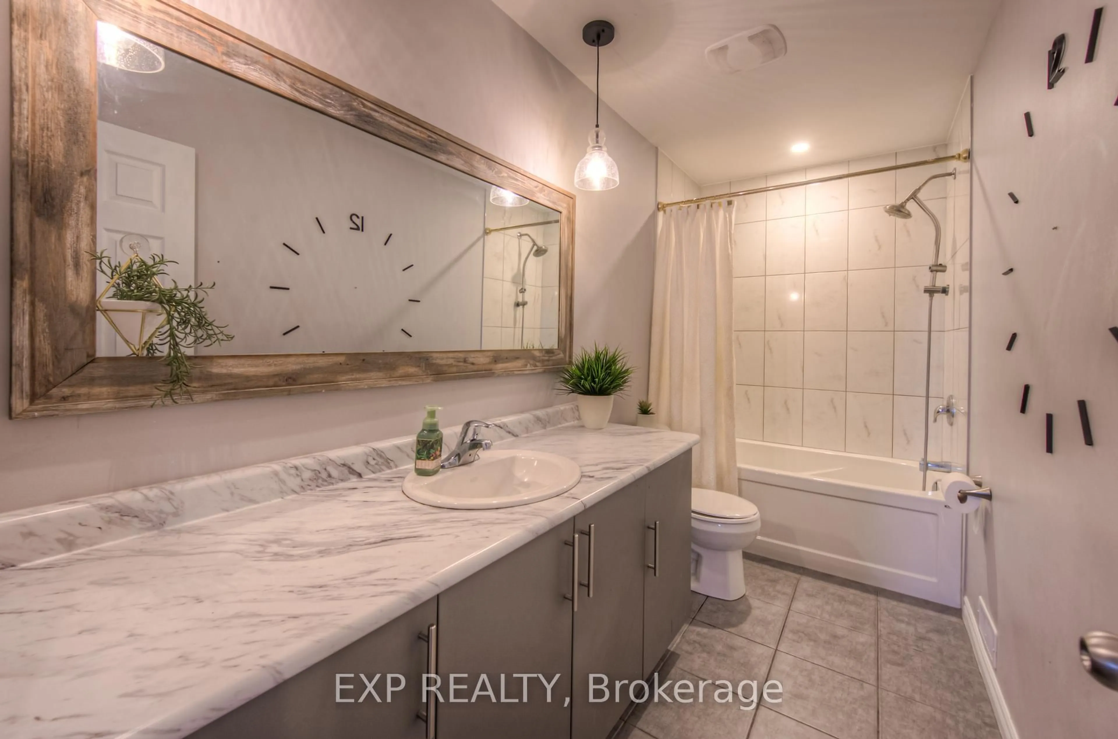 Contemporary bathroom, ceramic/tile floor for 55 Saddlebrook Crt, Kitchener Ontario N2R 1W9