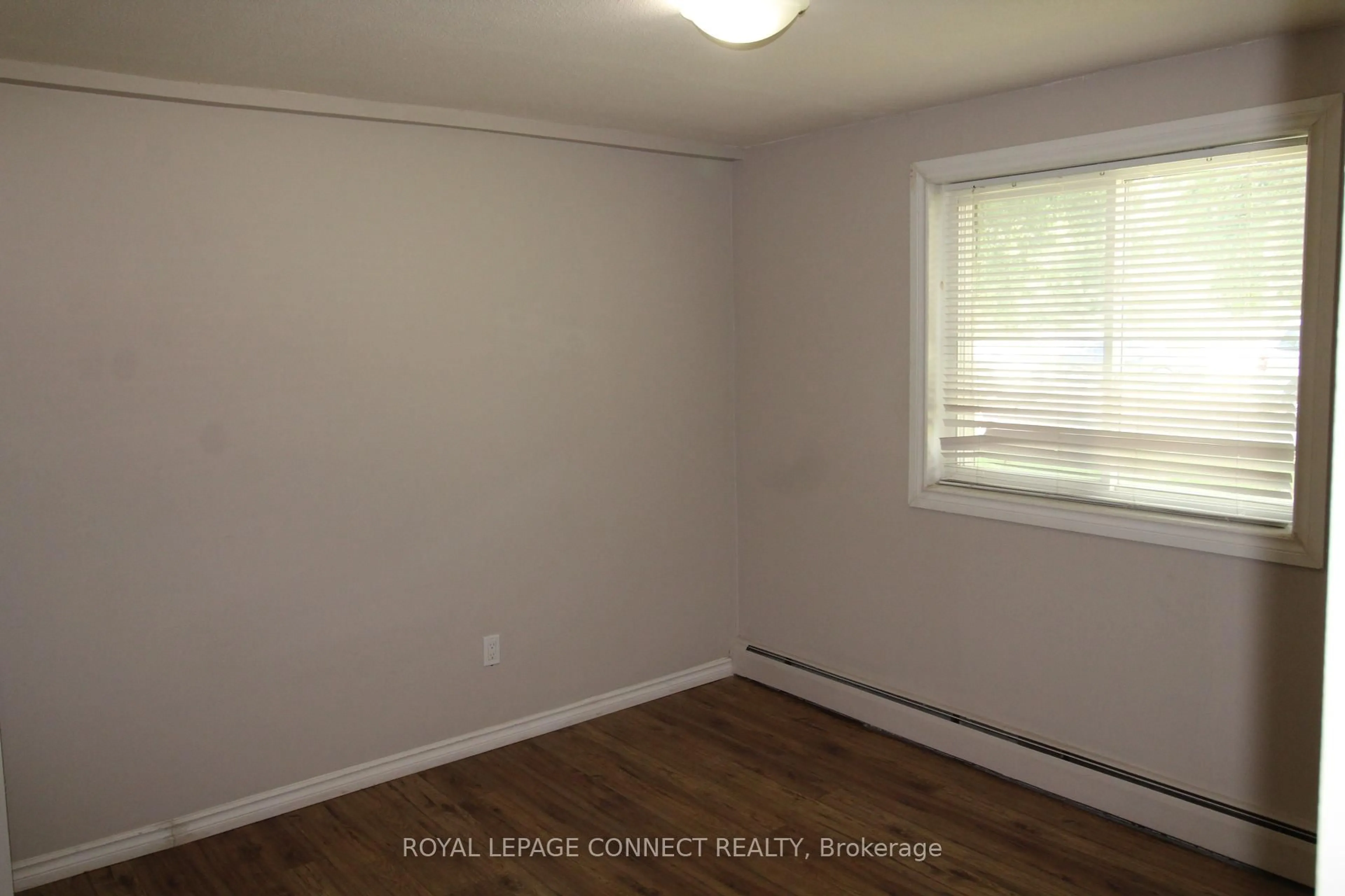 A pic of a room for 633 Barber Ave #04, North Perth Ontario N6W 1S4