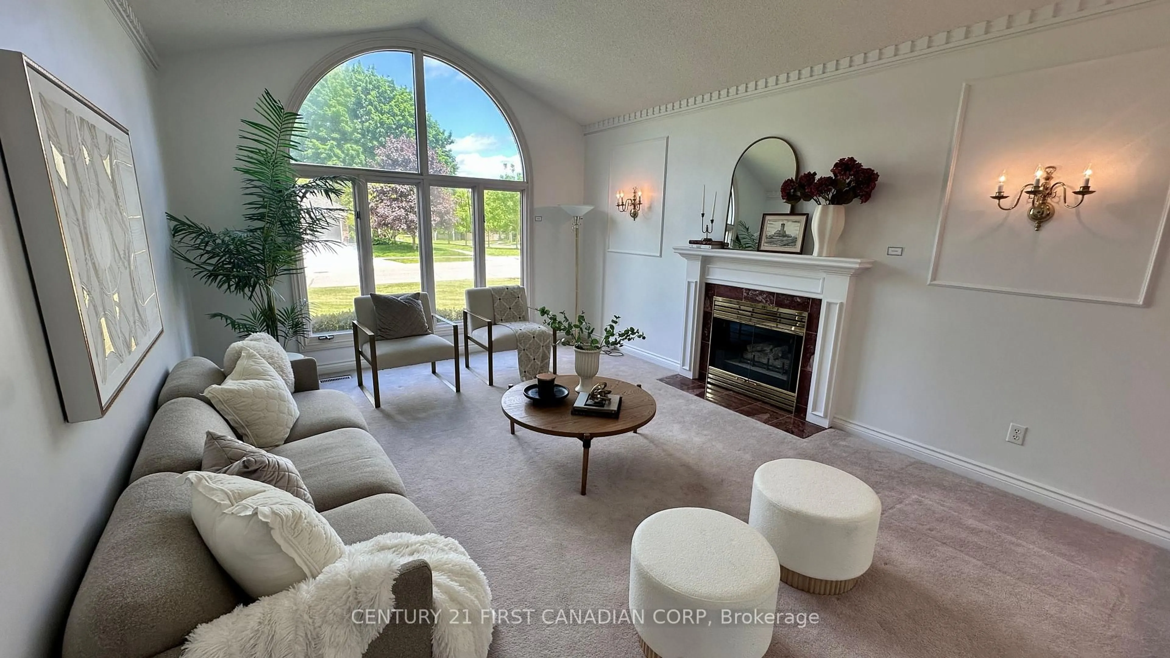 Living room with furniture, unknown for 212 Timber Dr, London South Ontario N6K 4B6