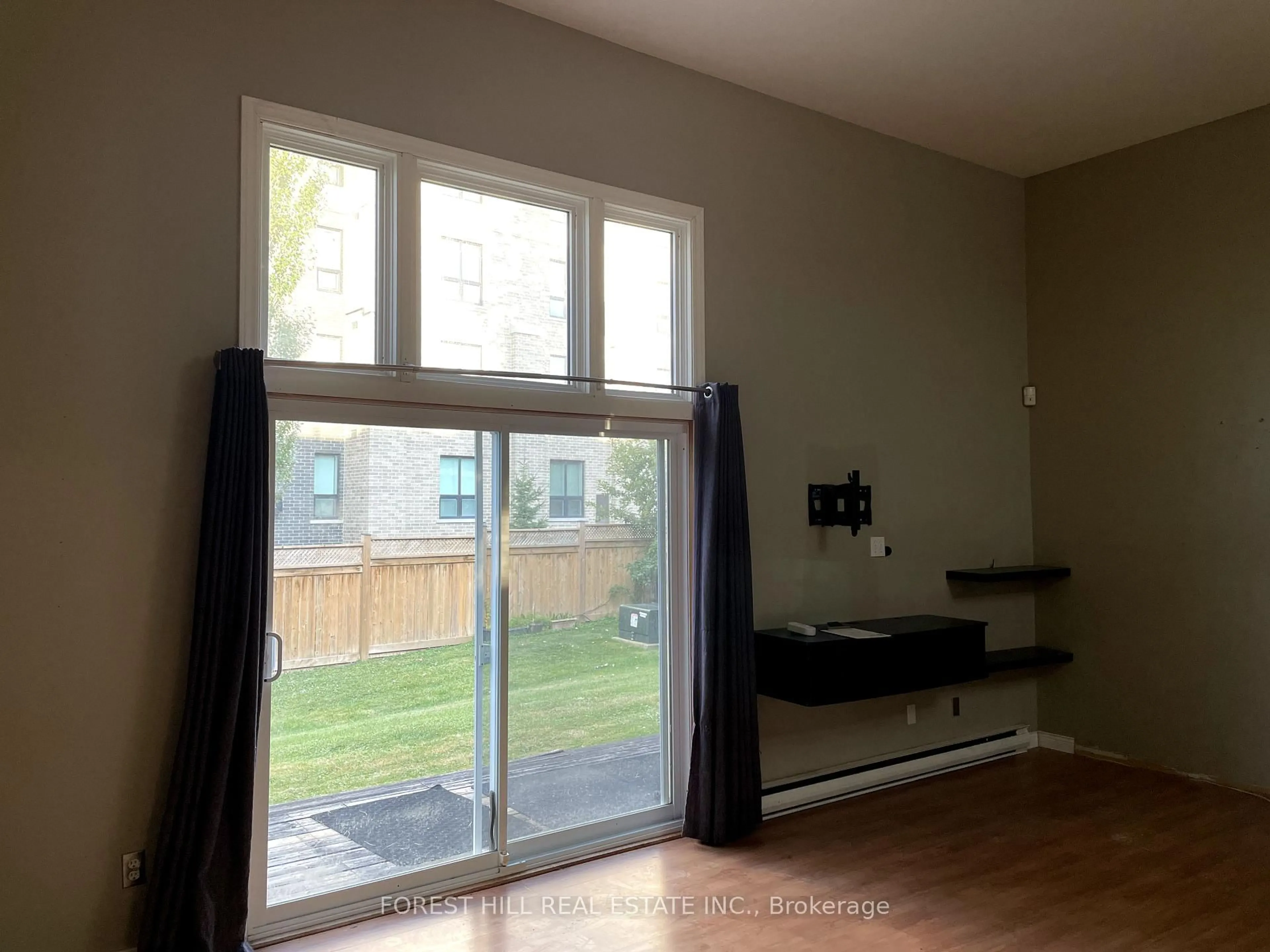 A pic of a room for 40 Fairfax Crt #3, London North Ontario N6G 3Y3