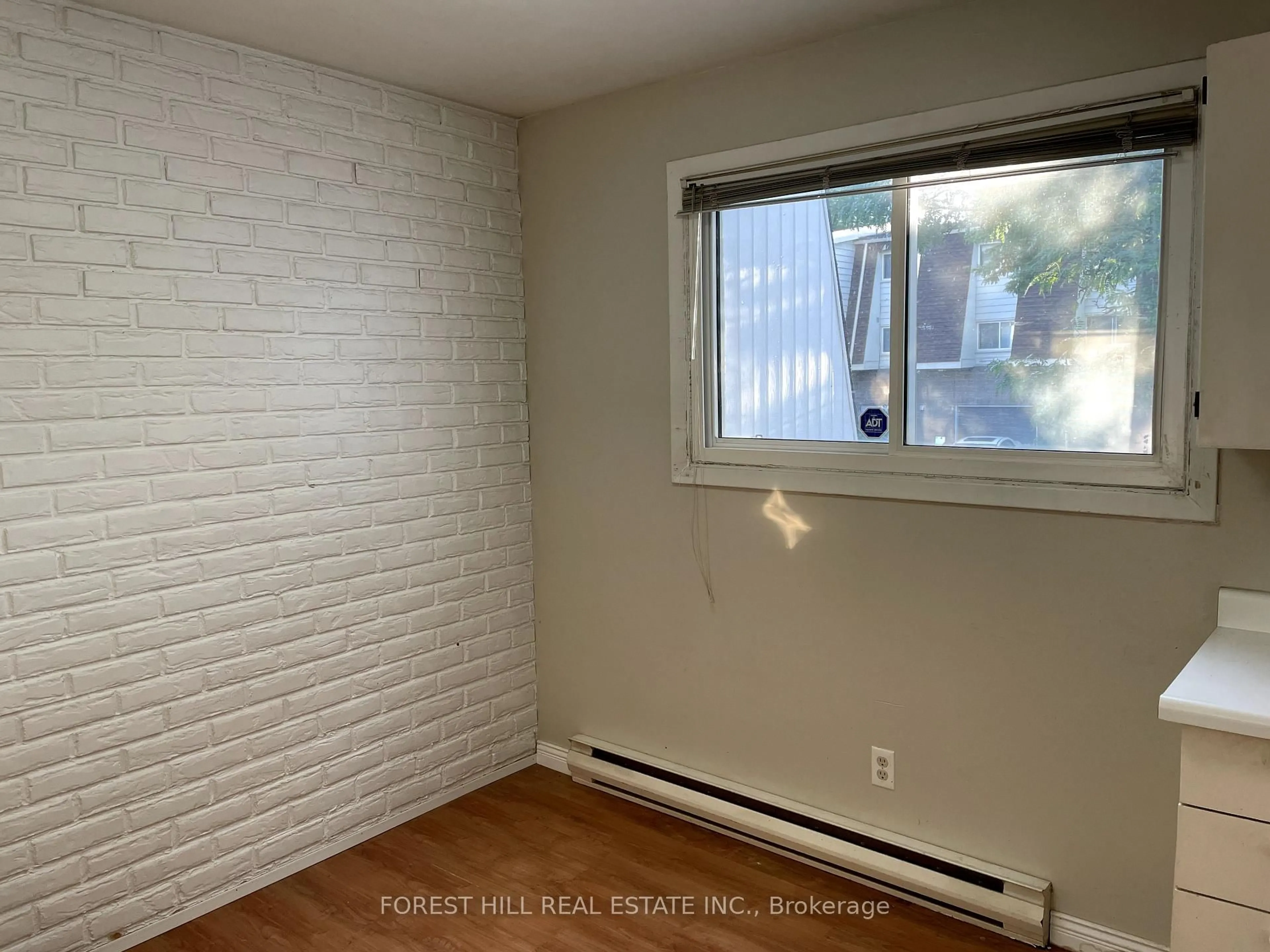 A pic of a room for 40 Fairfax Crt #3, London North Ontario N6G 3Y3