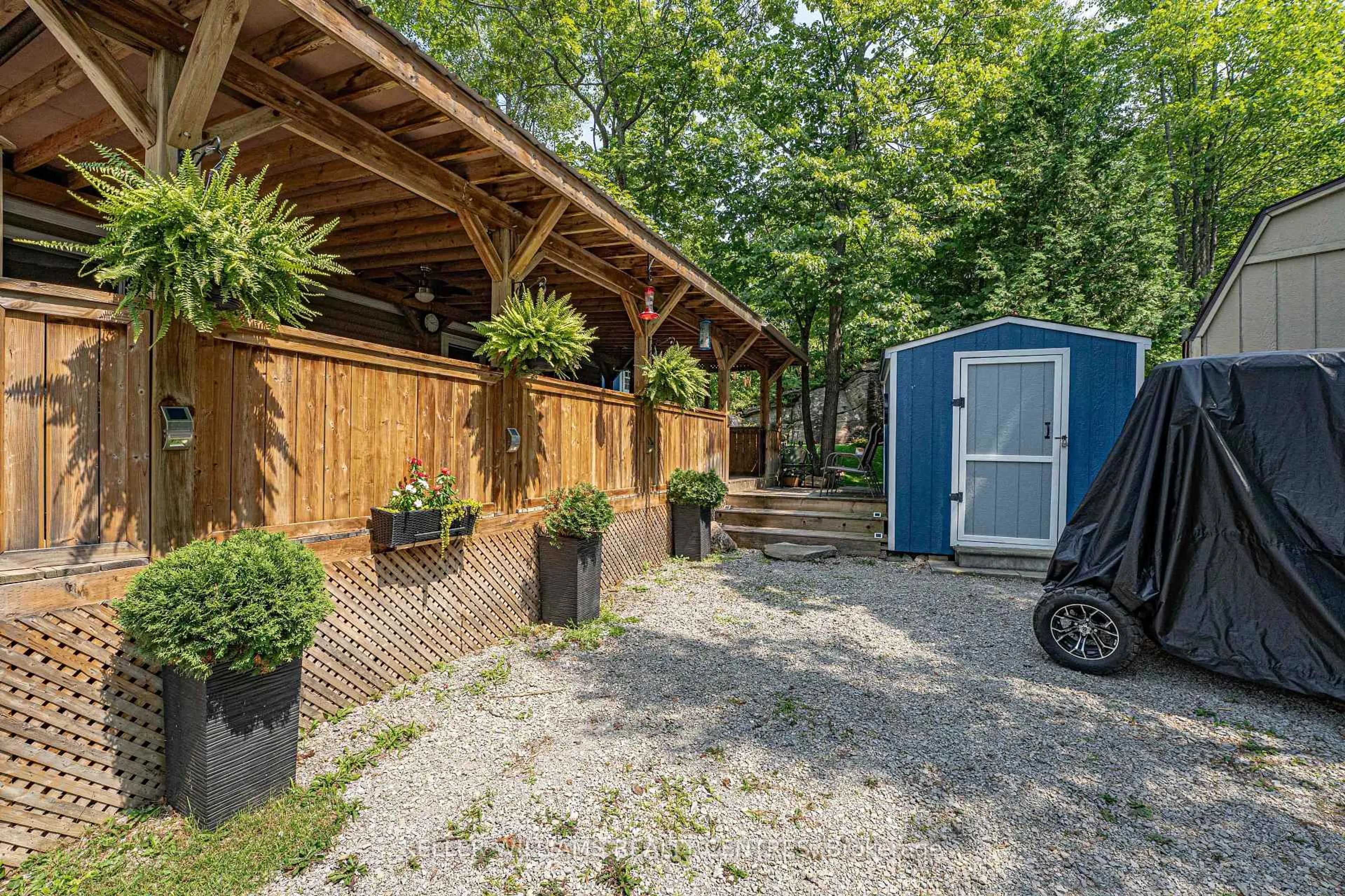 Patio, street for 202 Hidden Glen Rd ##49, Georgian Bay Ontario L0K 1S0