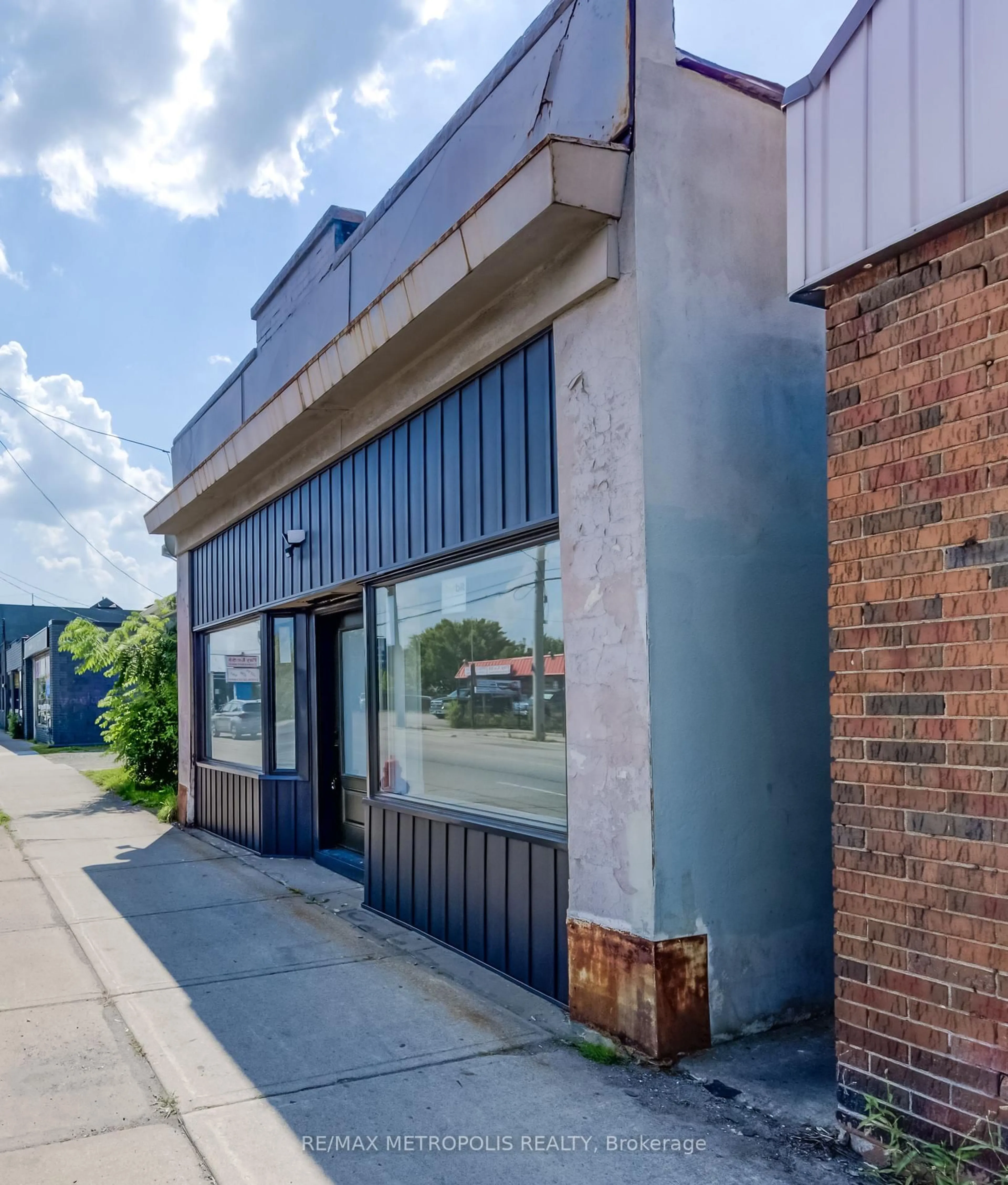 Unknown for 161 Kenilworth Ave, Hamilton Ontario L8H 4R9