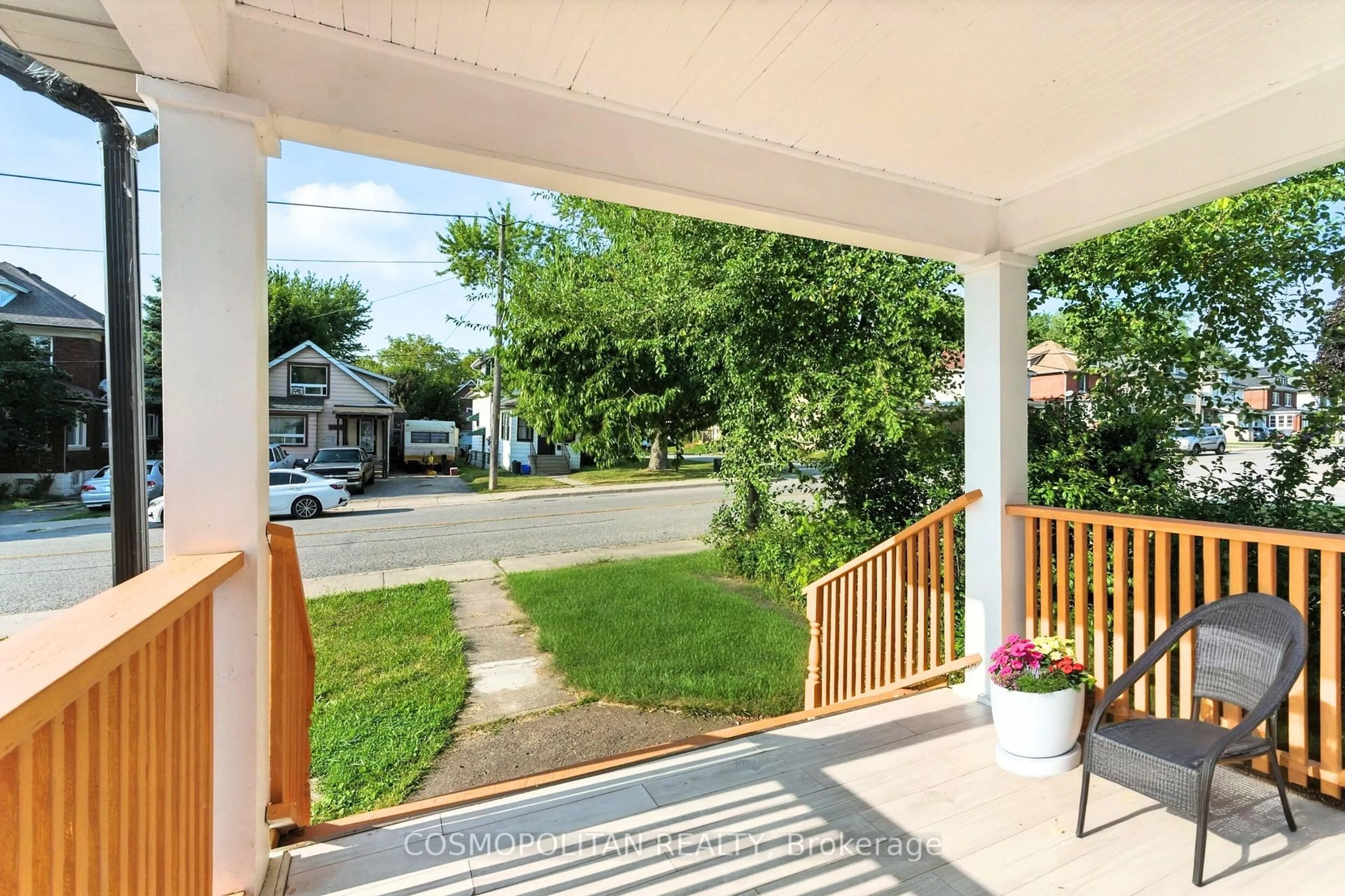 Patio, water/lake/river/ocean view for 5200 Mcrae St, Niagara Falls Ontario L2E 1P8