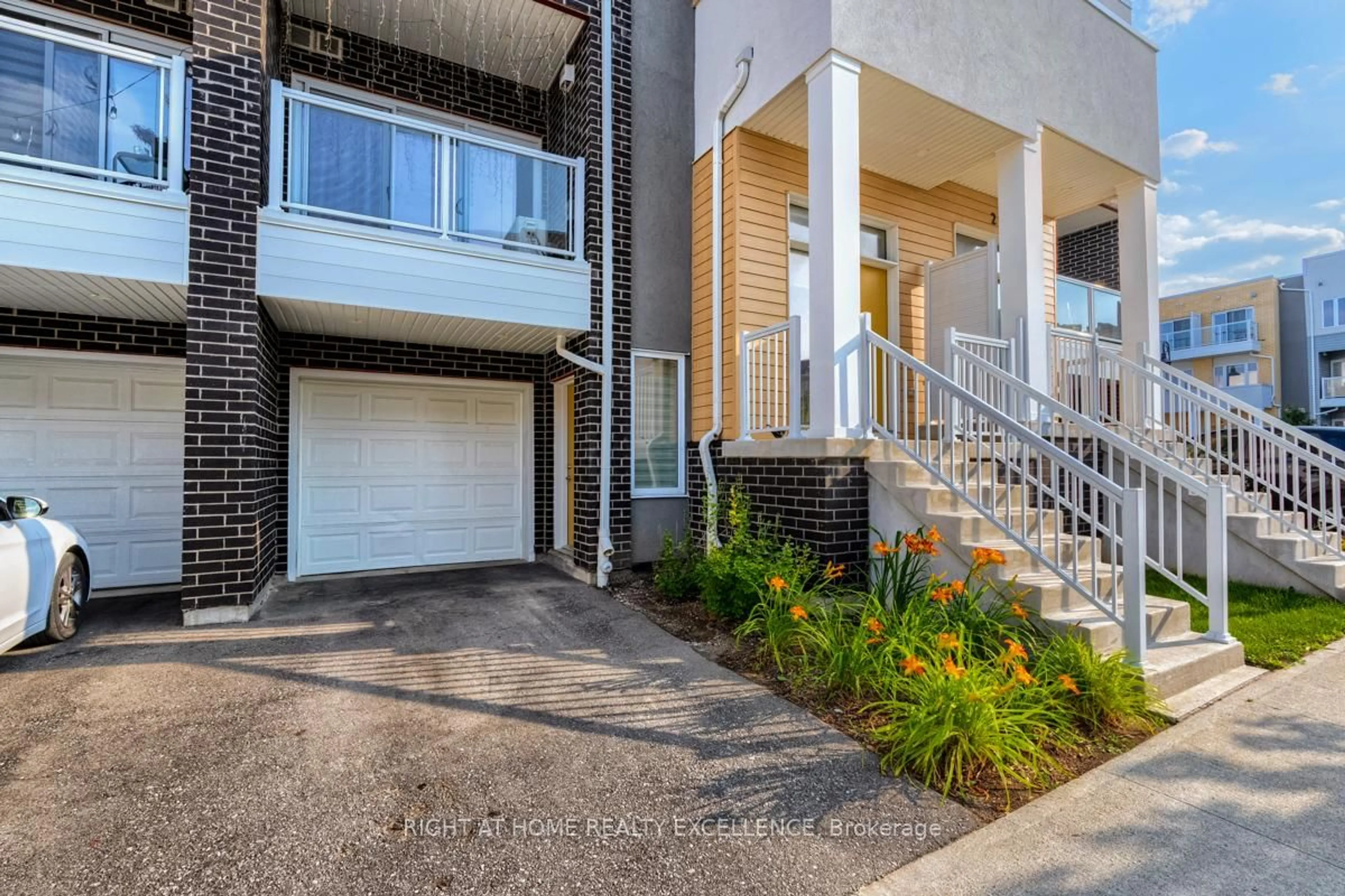 Unknown for 4 VISIONARY Ave #4, Kitchener Ontario N2R 0R7