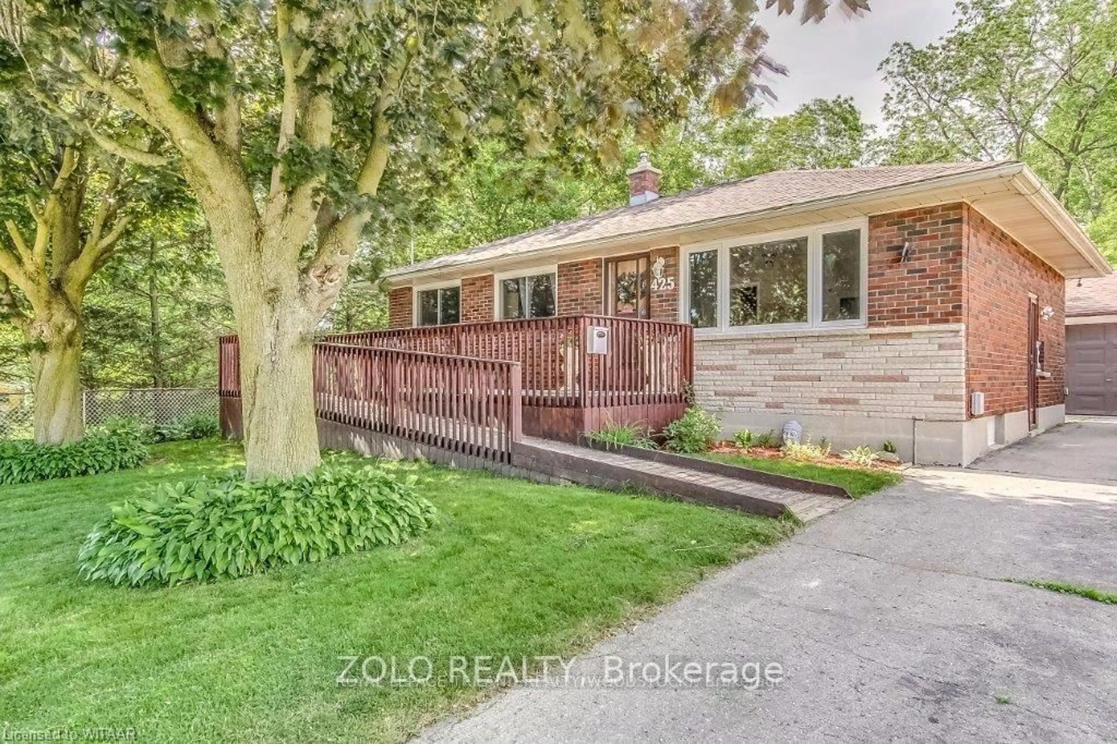 Home with brick exterior material, street for 425 Henry St, Woodstock Ontario N4S 1X2