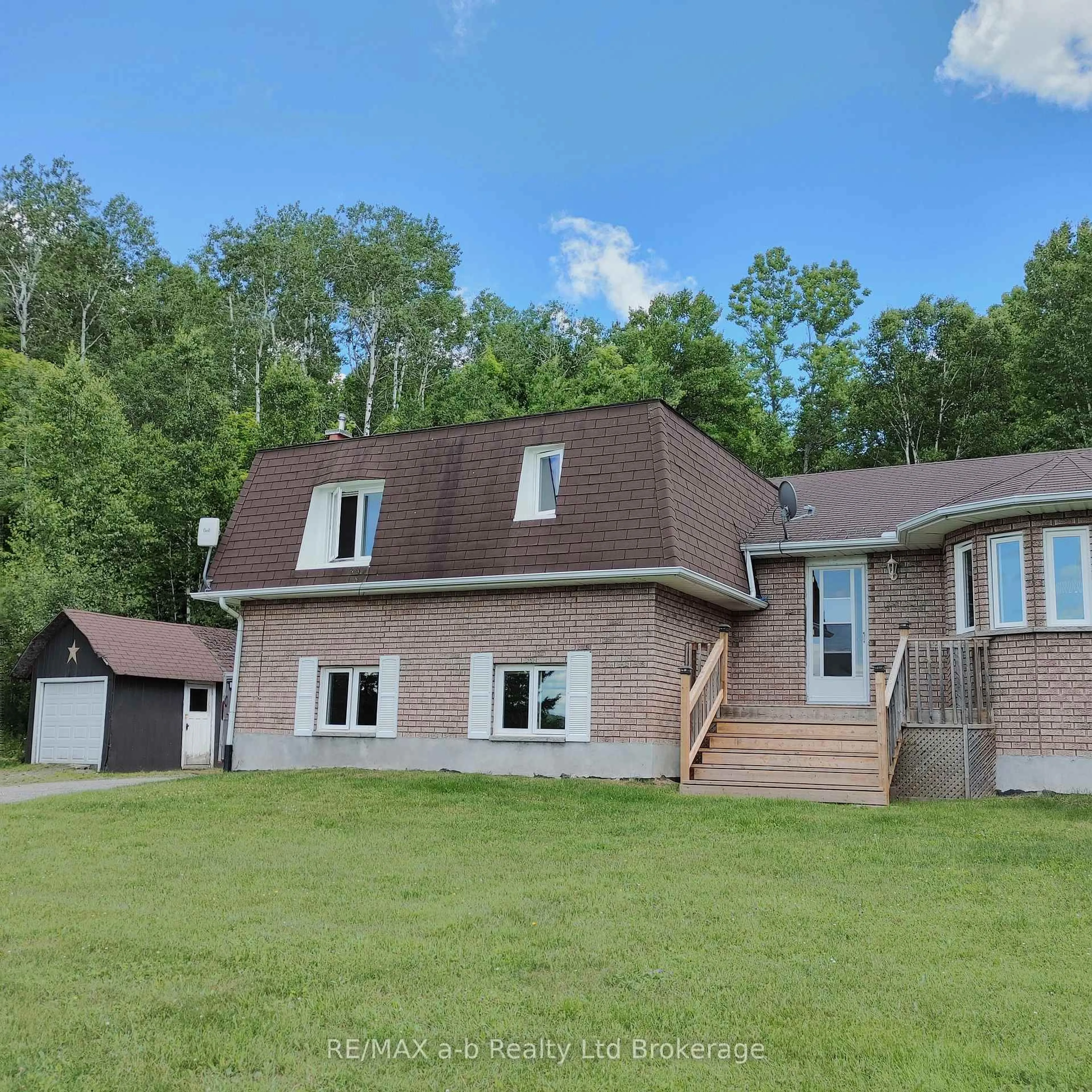A pic from outside/outdoor area/front of a property/back of a property/a pic from drone, unknown for 7274 HIGHWAY 534, Parry Sound Remote Area Ontario P0H 2R0
