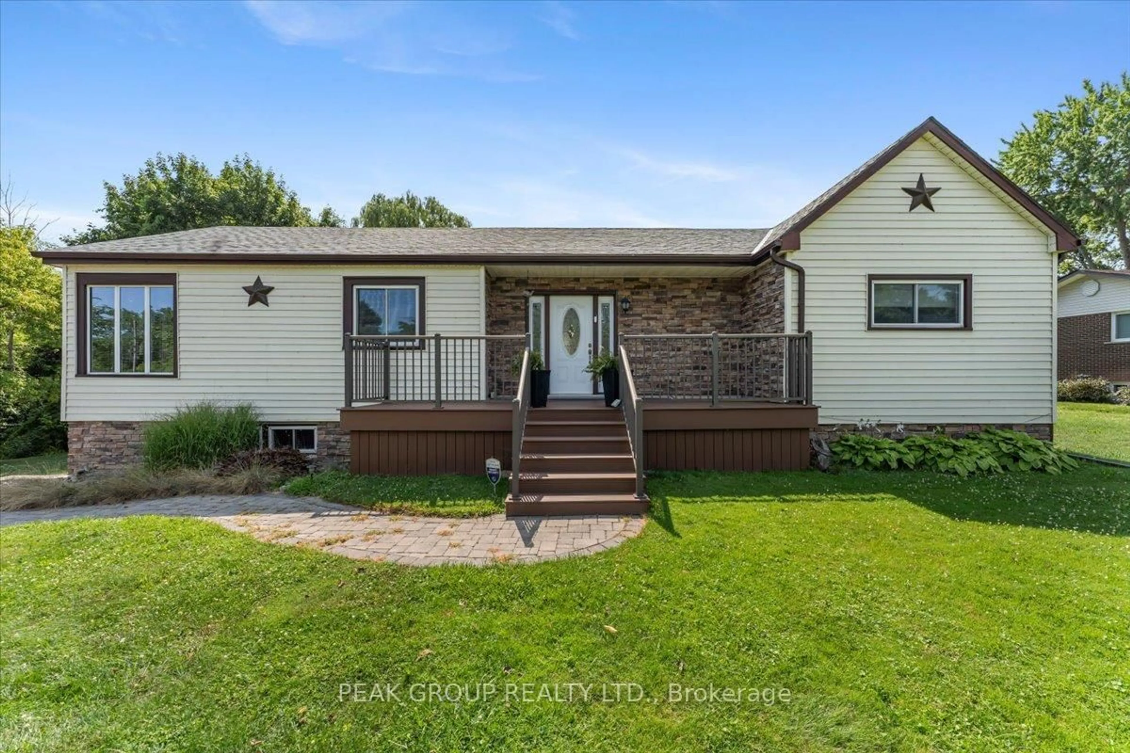 Home with vinyl exterior material, unknown for 4456 Lyons Creek Rd, Niagara Falls Ontario L2E 6S6