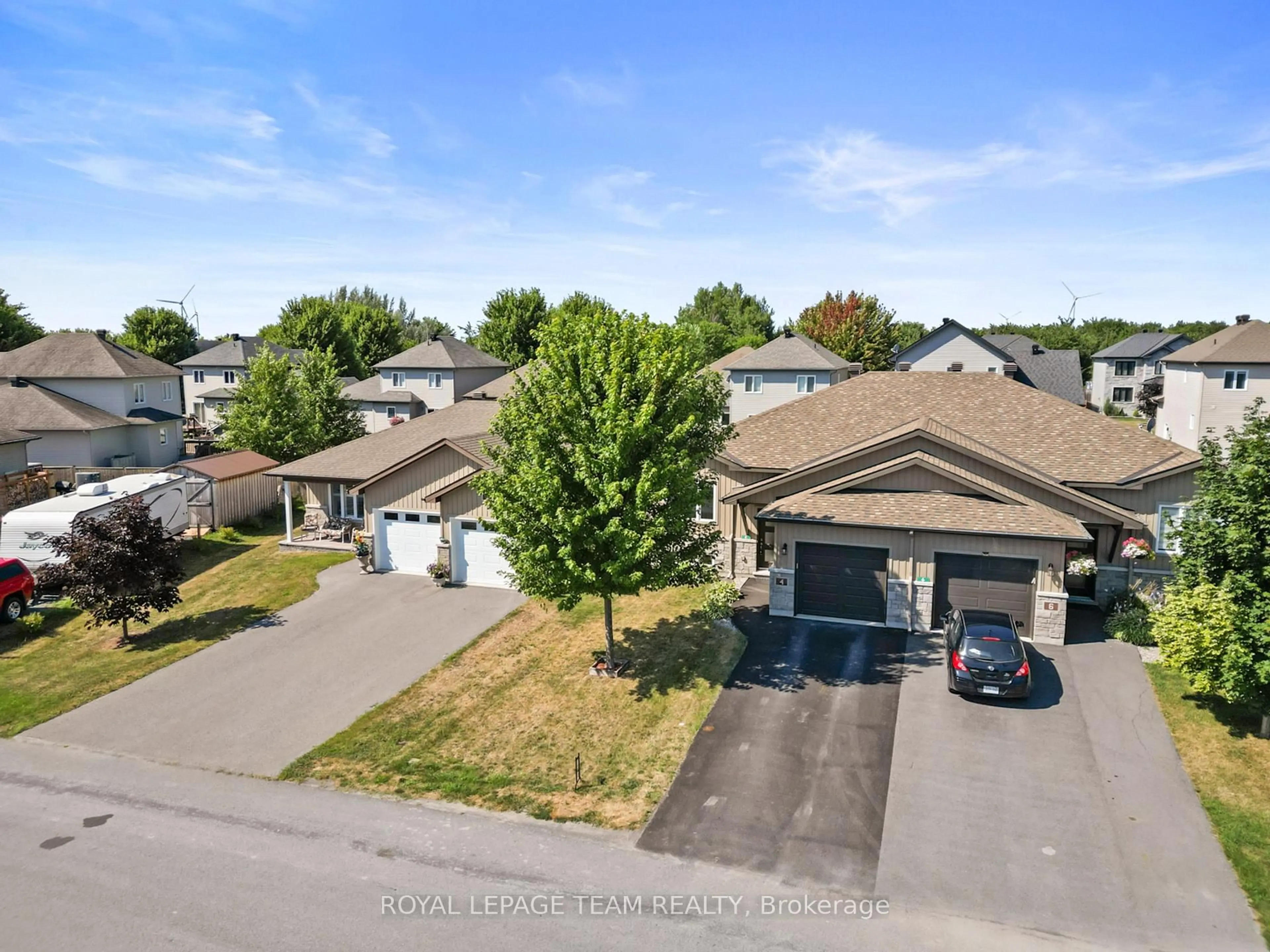A pic from outside/outdoor area/front of a property/back of a property/a pic from drone, street for 4 Brittany St, North Stormont Ontario K0A 1R0