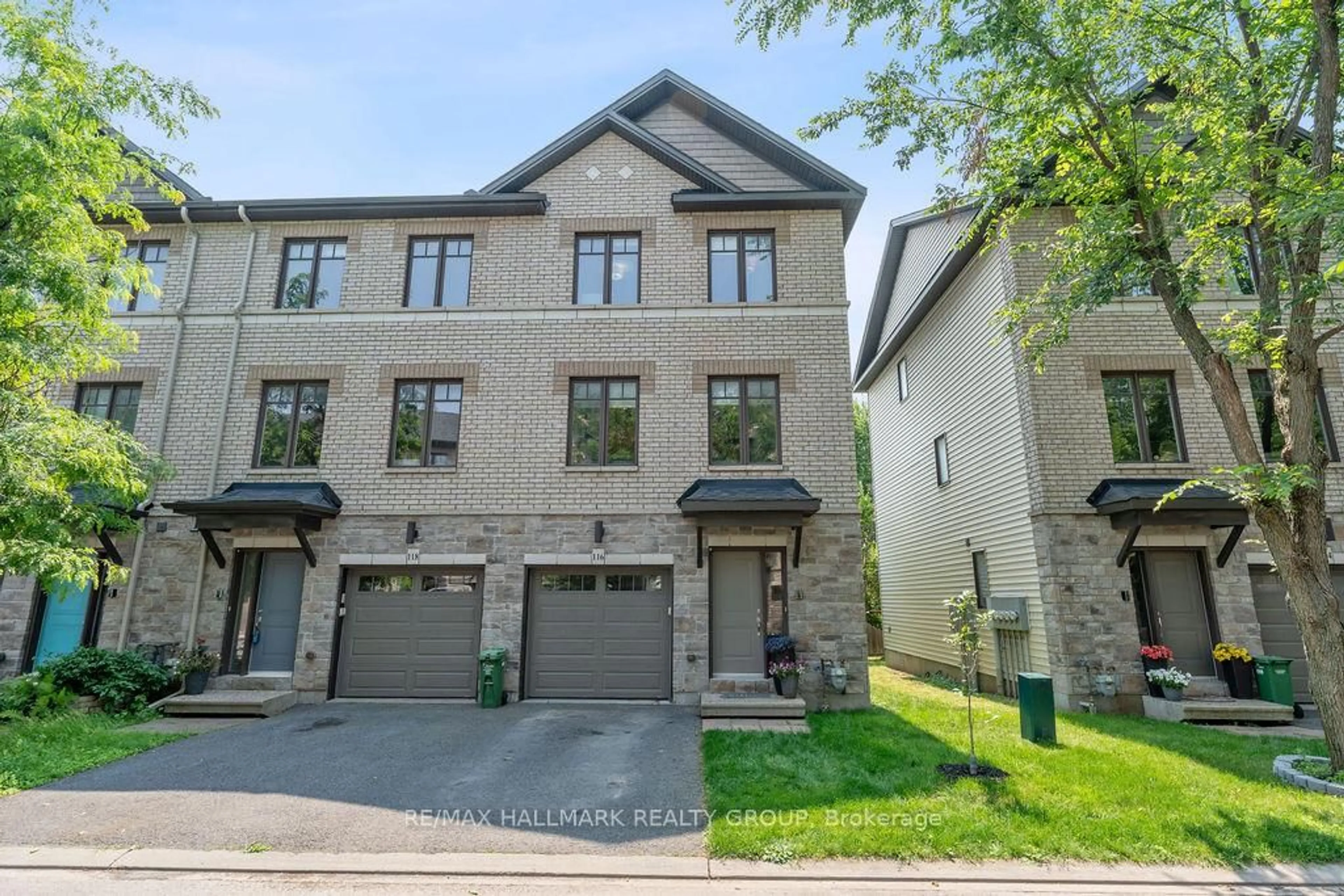 Unknown for 116 Brilia Private, Ottawa Ontario K1J 0B7
