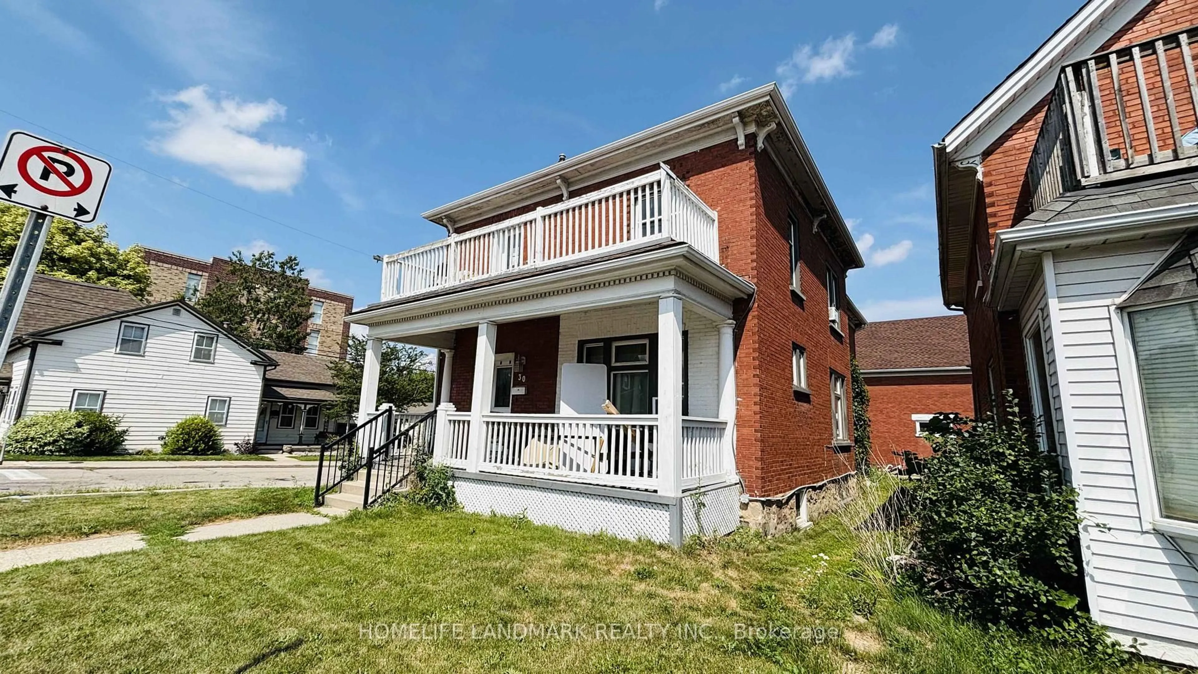 Home with brick exterior material, building for 30 Regina St, Waterloo Ontario N2J 3A1