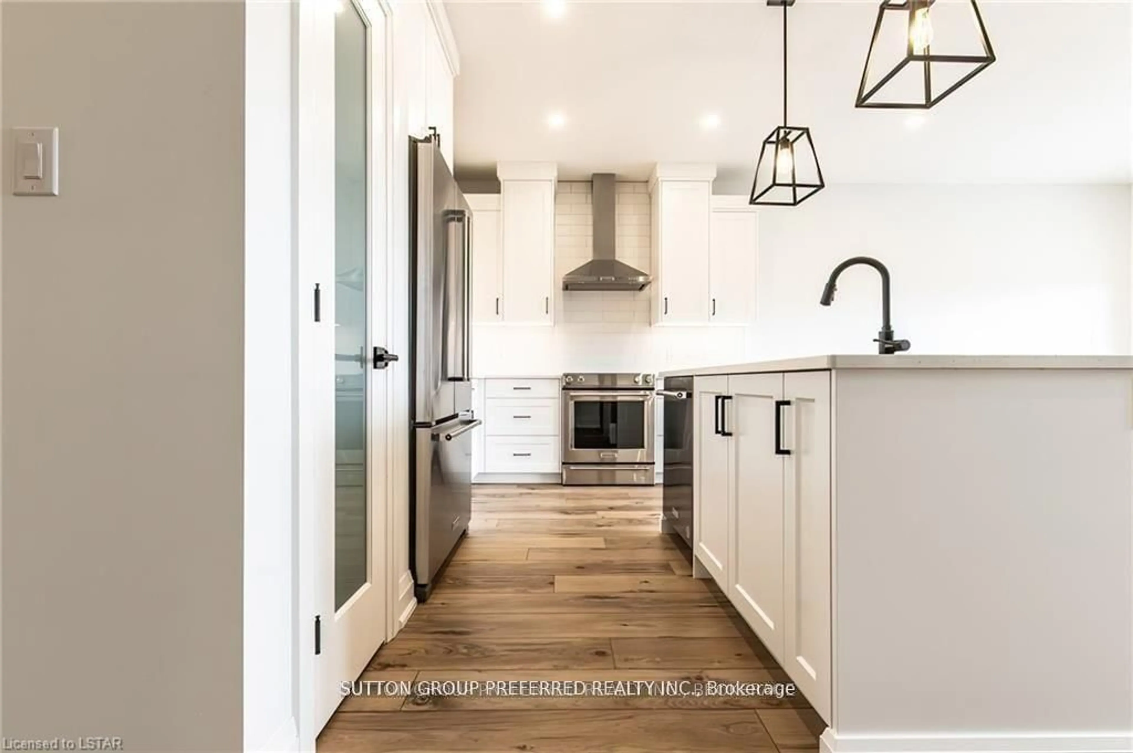 Open concept kitchen, unknown for 175 GLENGARIFF Dr #28, Southwold Ontario N5P 0G1