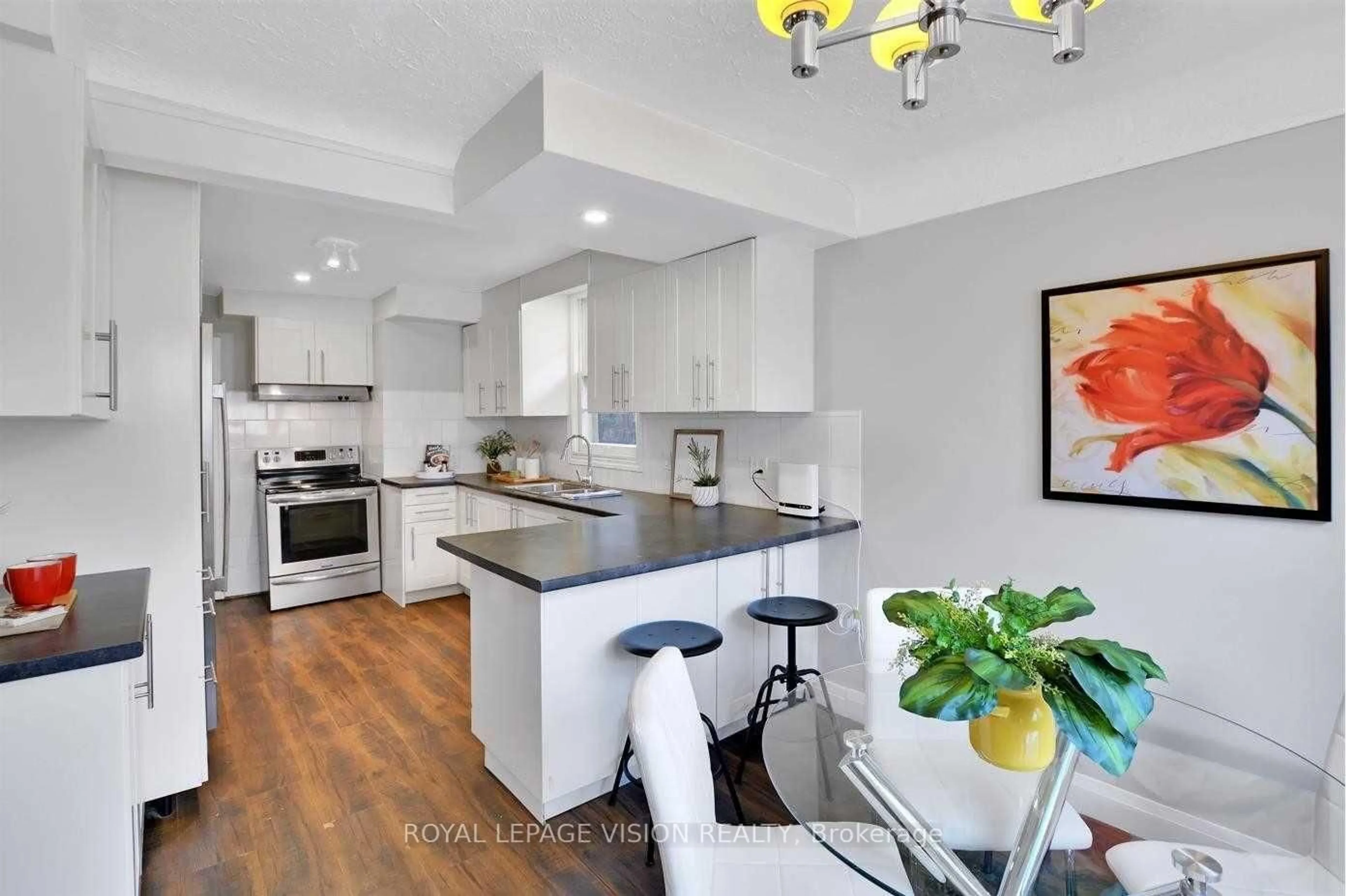 Open concept kitchen, unknown for 57 Binkley Cres, Hamilton Ontario L8S 3K8