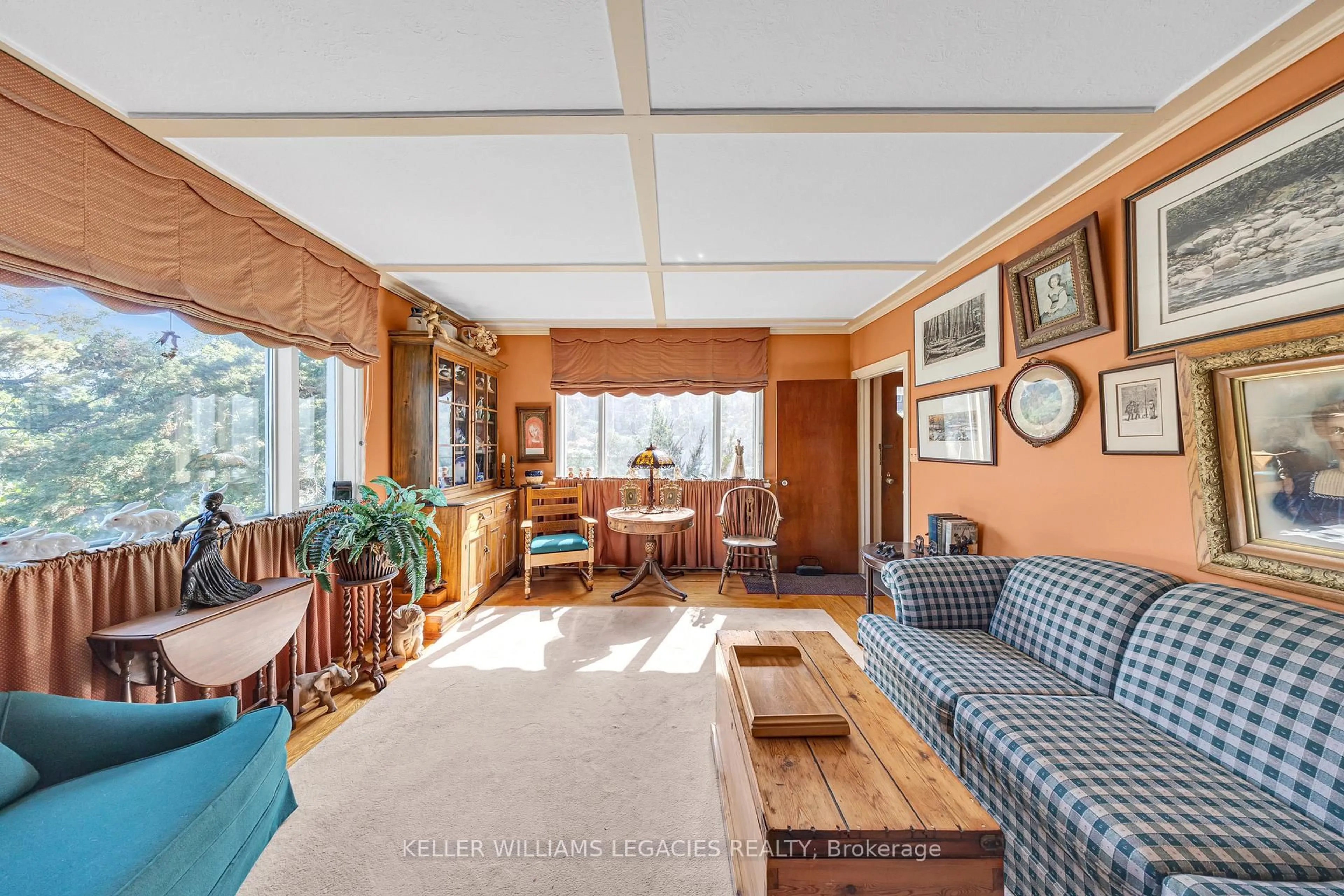 Living room with furniture, unknown for 688 Aylmer St, Peterborough North Ontario K9H 3X6