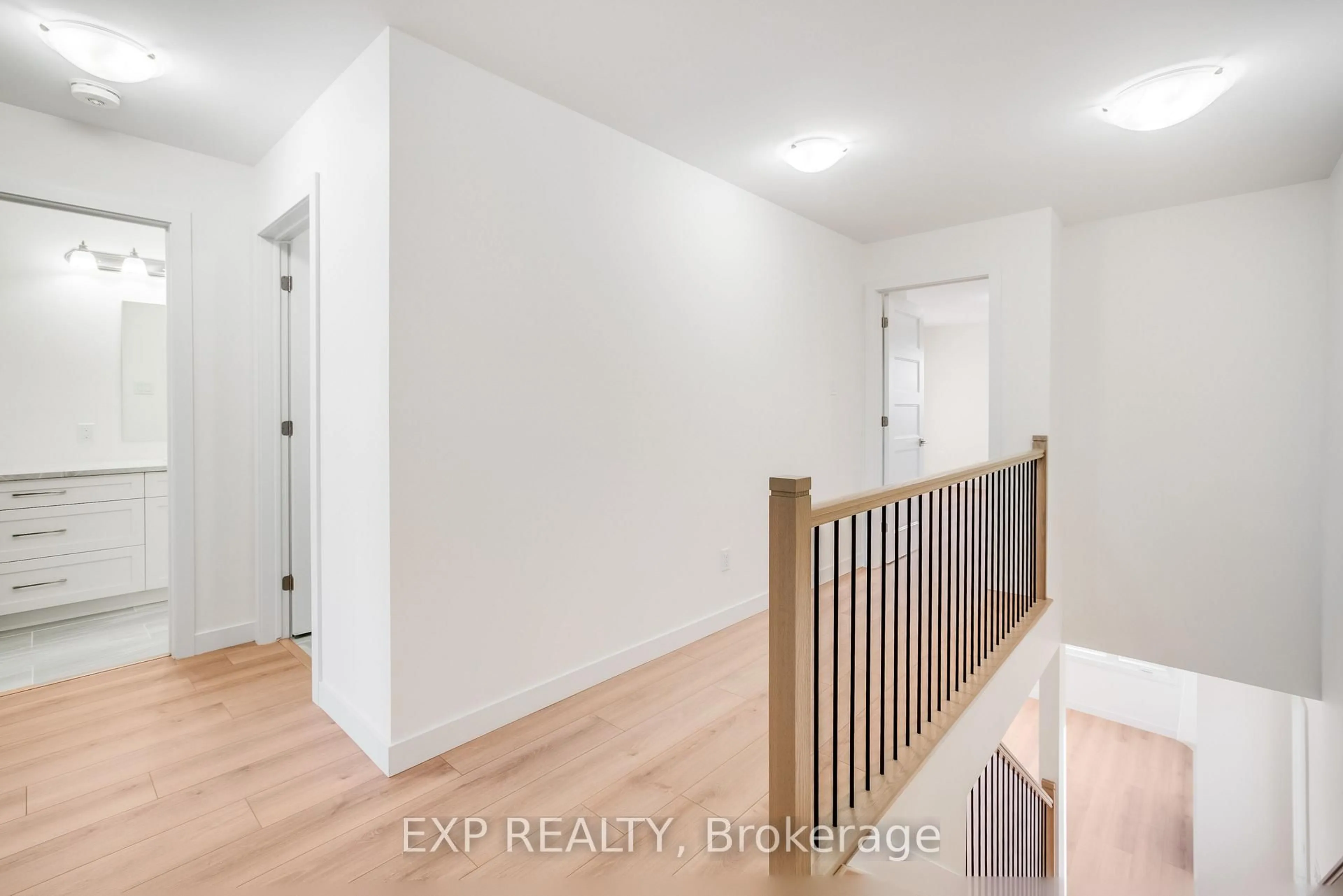 Indoor entryway for 116 Lorie St, The Nation Ontario K0A 2M0