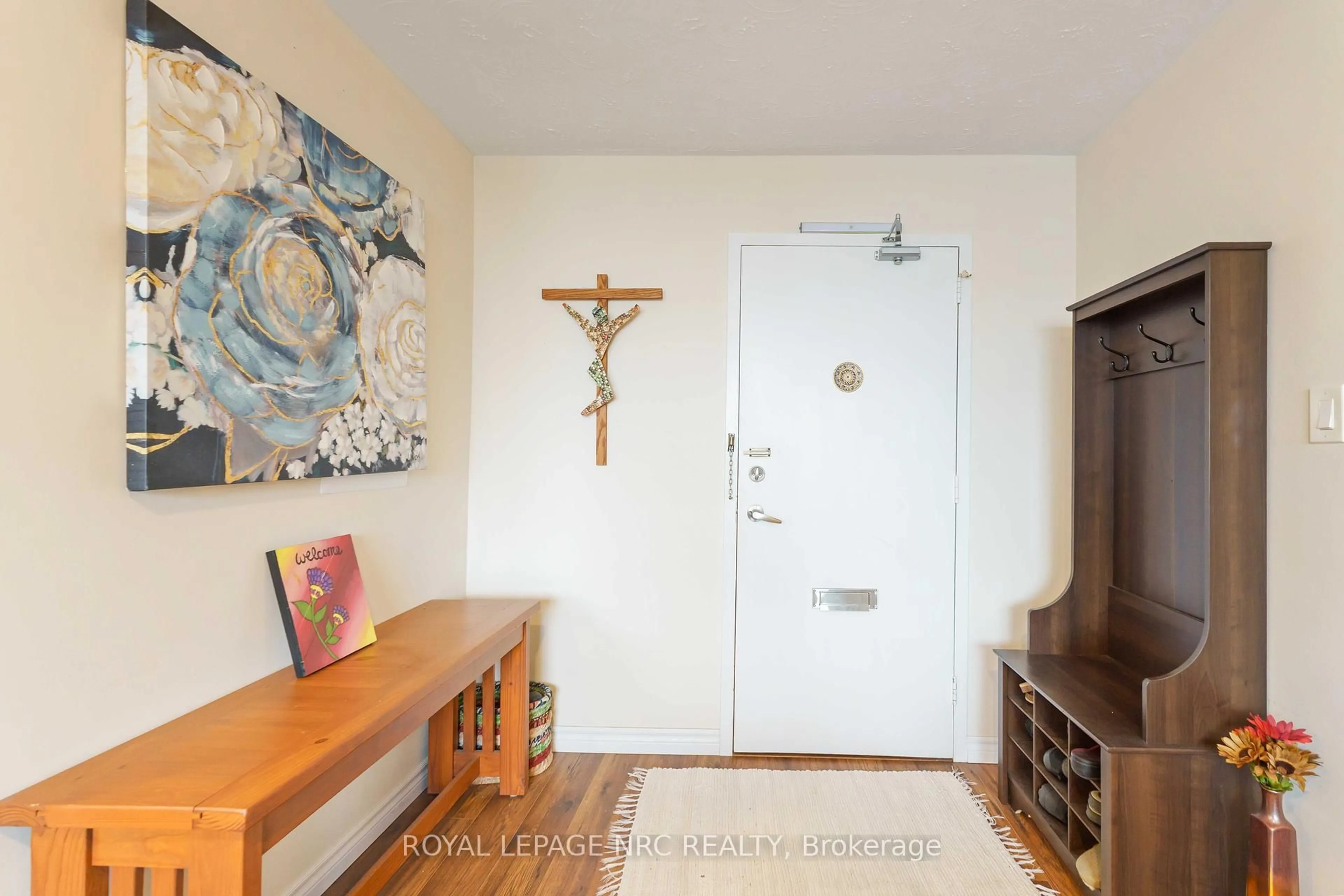 Indoor entryway for 35 Towering Heights Blvd #1107, St. Catharines Ontario L2T 3G8