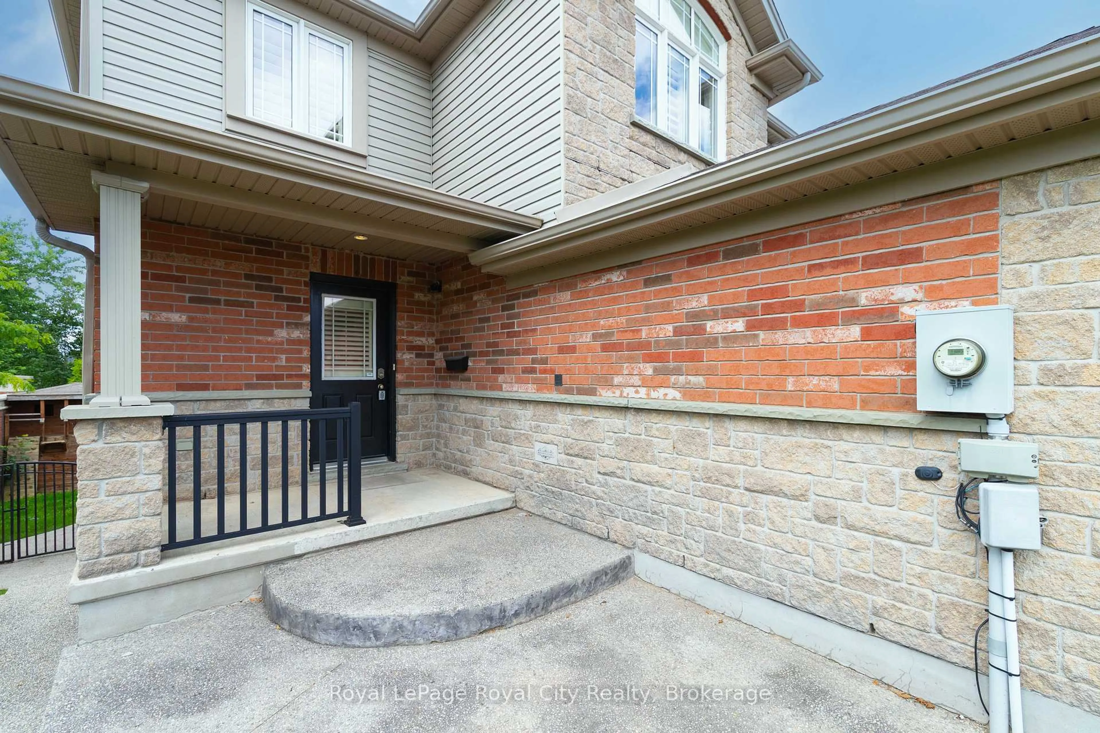 Unknown for 37 Wilkie Cres, Guelph Ontario N1L 0B1