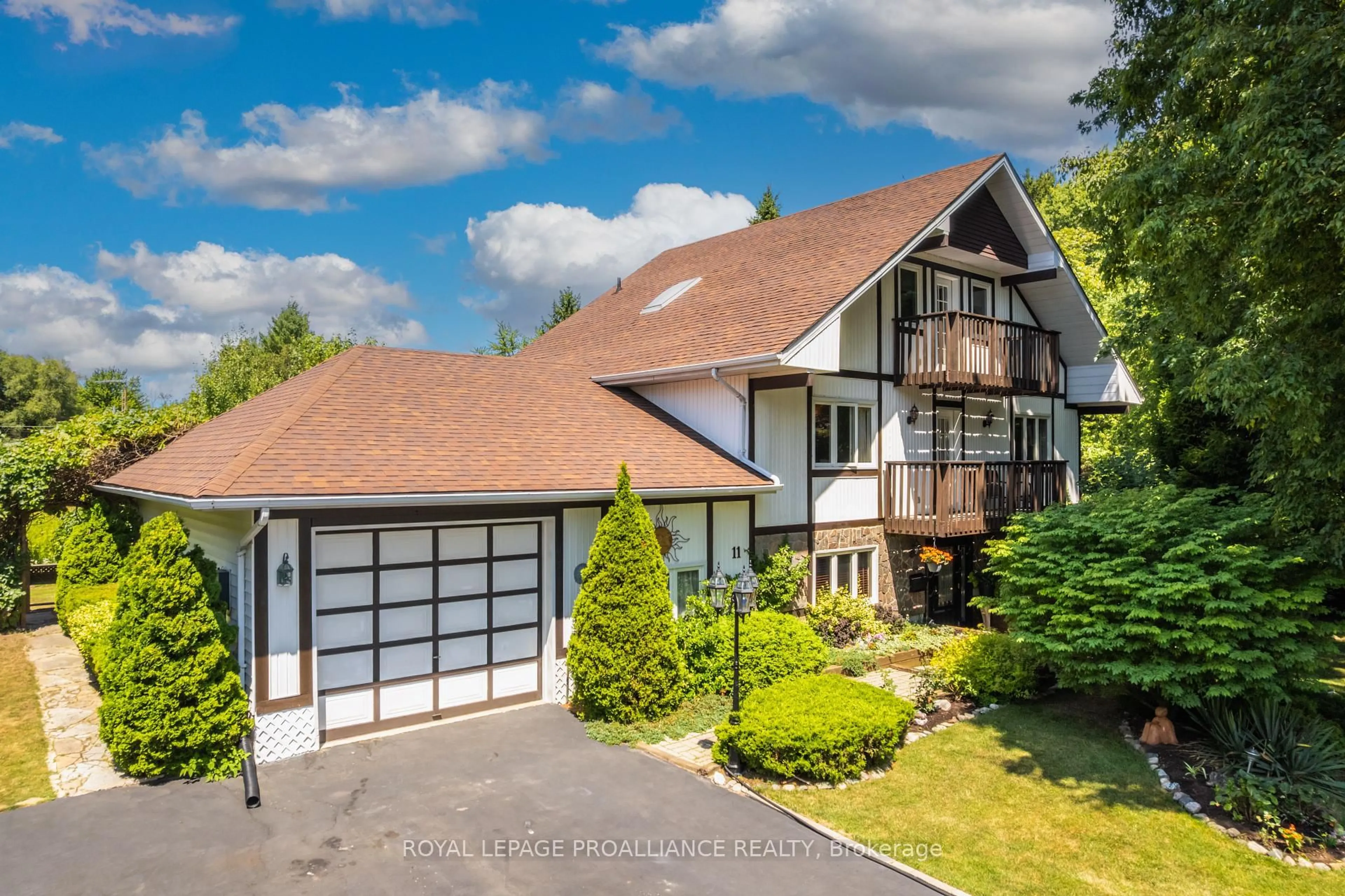 A pic from outside/outdoor area/front of a property/back of a property/a pic from drone, unknown for 11 Mohawk Ave, Brighton Ontario K0K 1H0