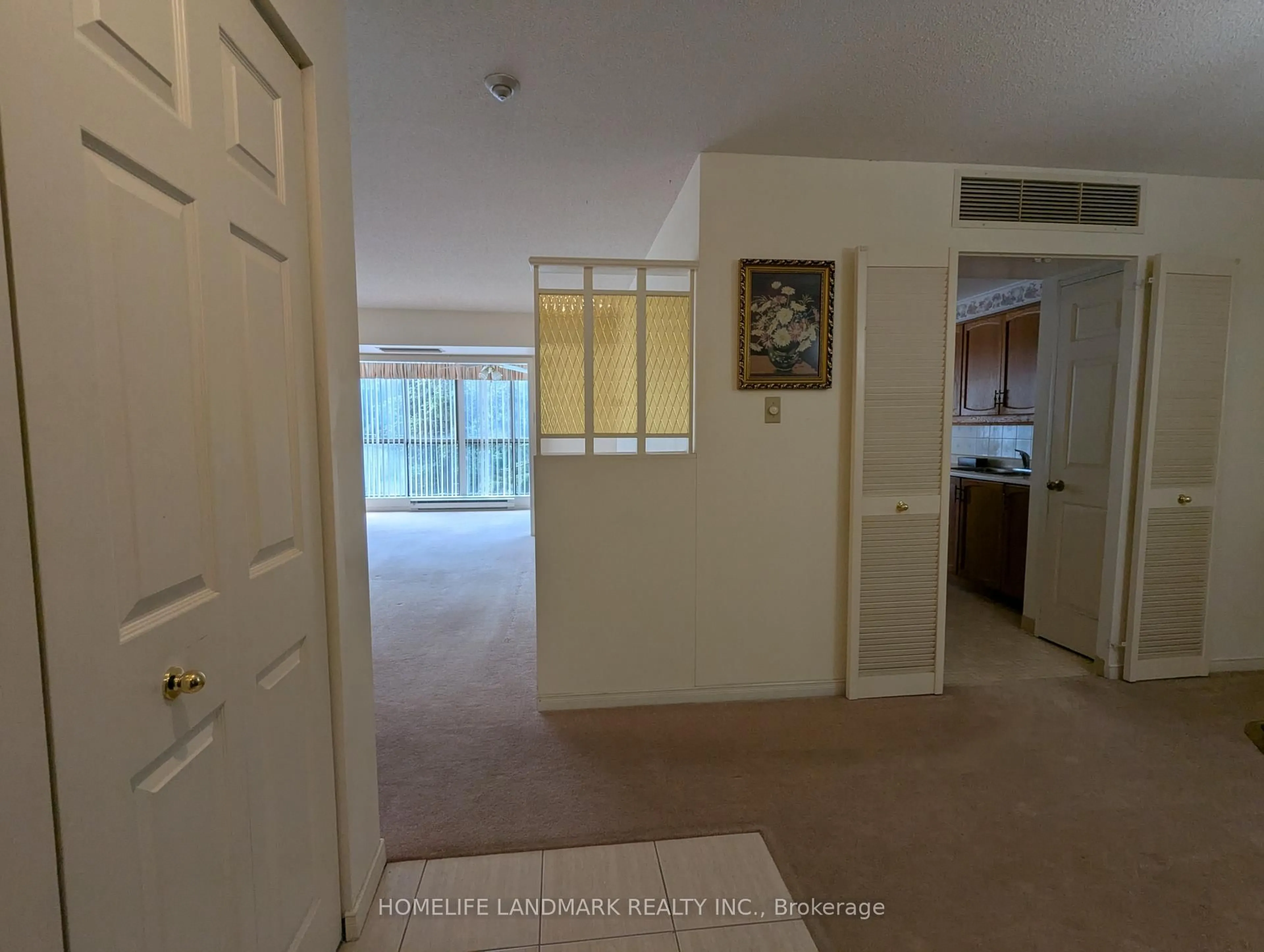 Unknown for 265 Westcourt Pl #306, Waterloo Ontario N2L 6E4