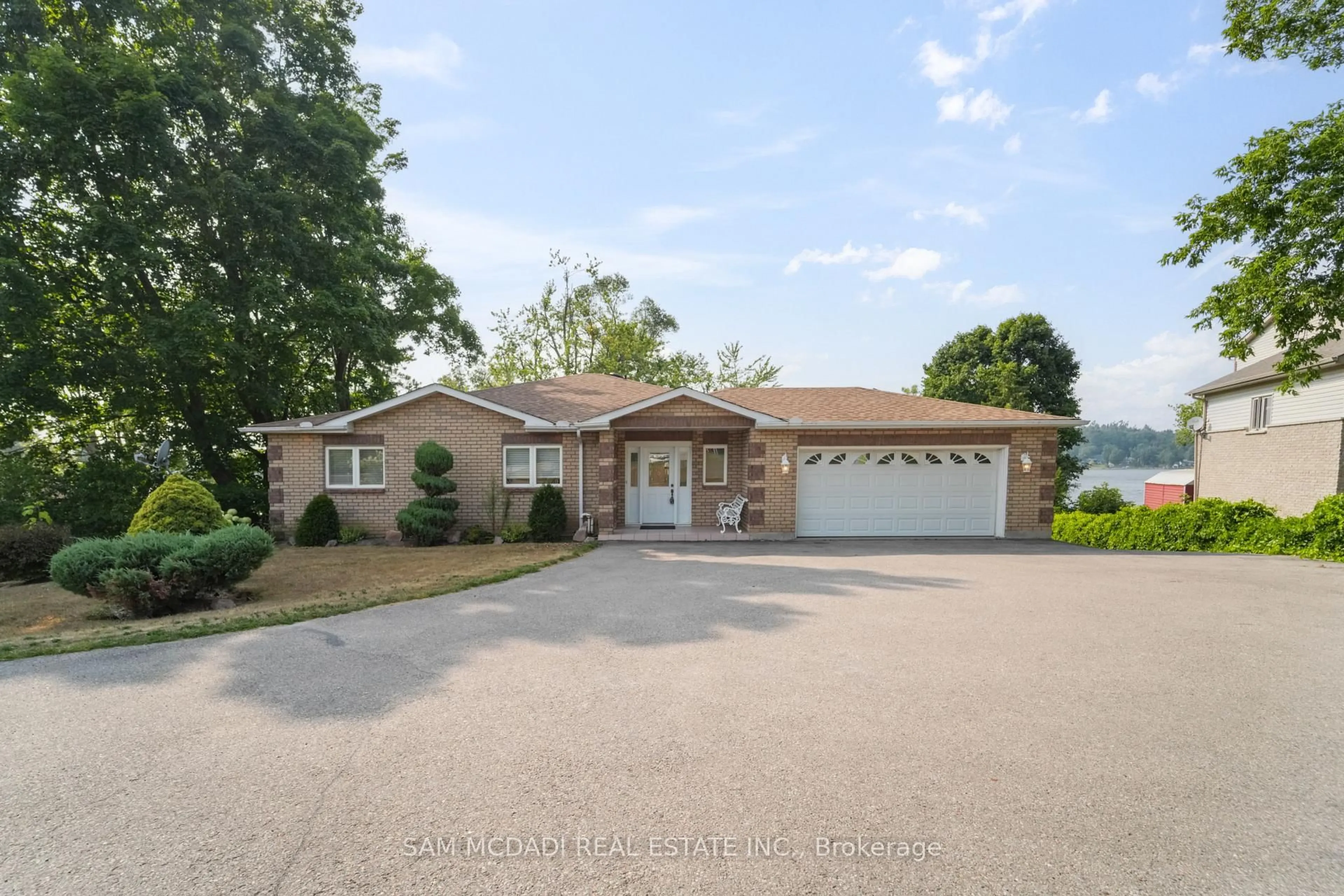 A pic from outside/outdoor area/front of a property/back of a property/a pic from drone, street for 84 Maryland Dr, Selwyn Ontario K9J 6X3