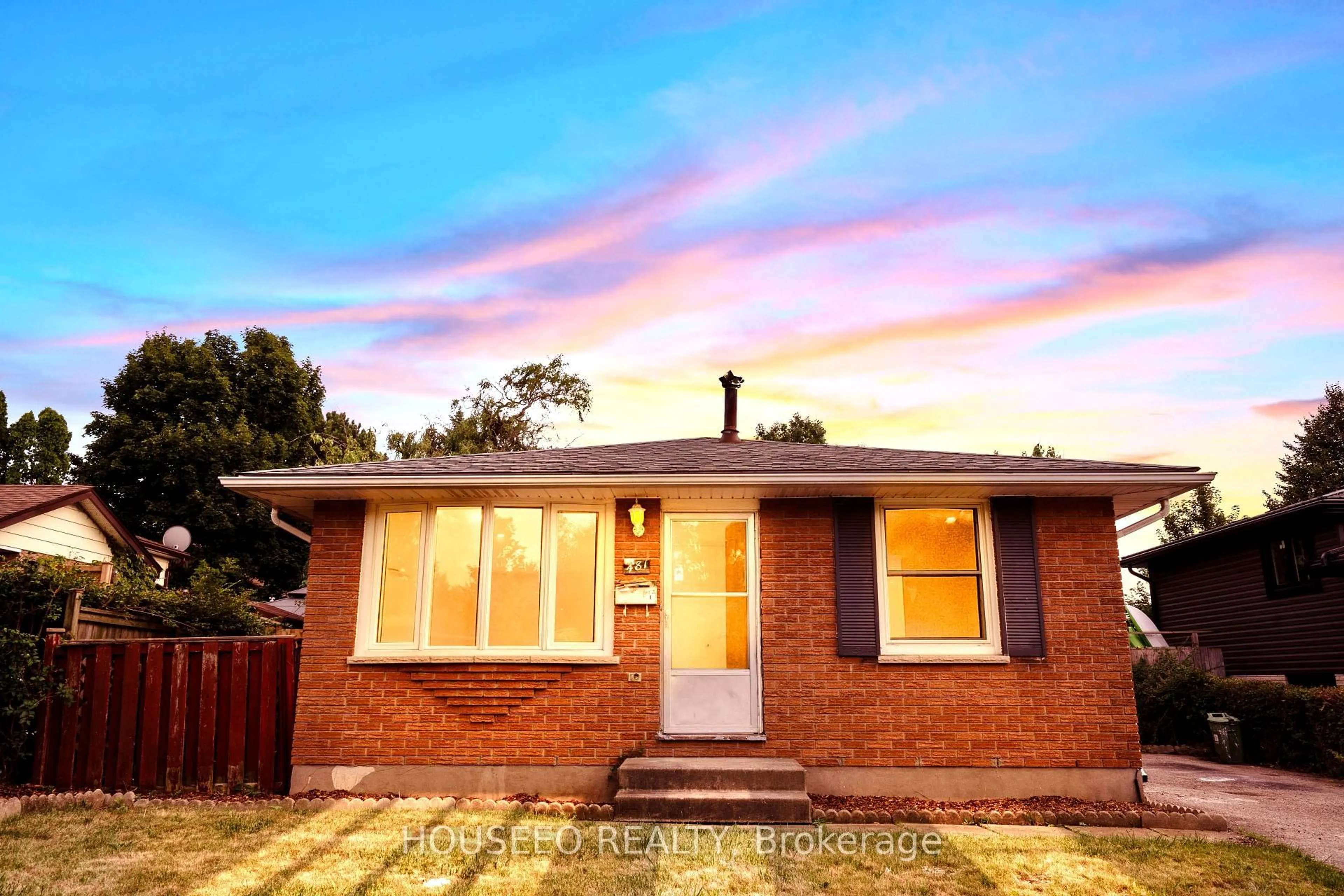 Home with brick exterior material, street for 481 Ferndale Ave, London South Ontario N6C 4Y1