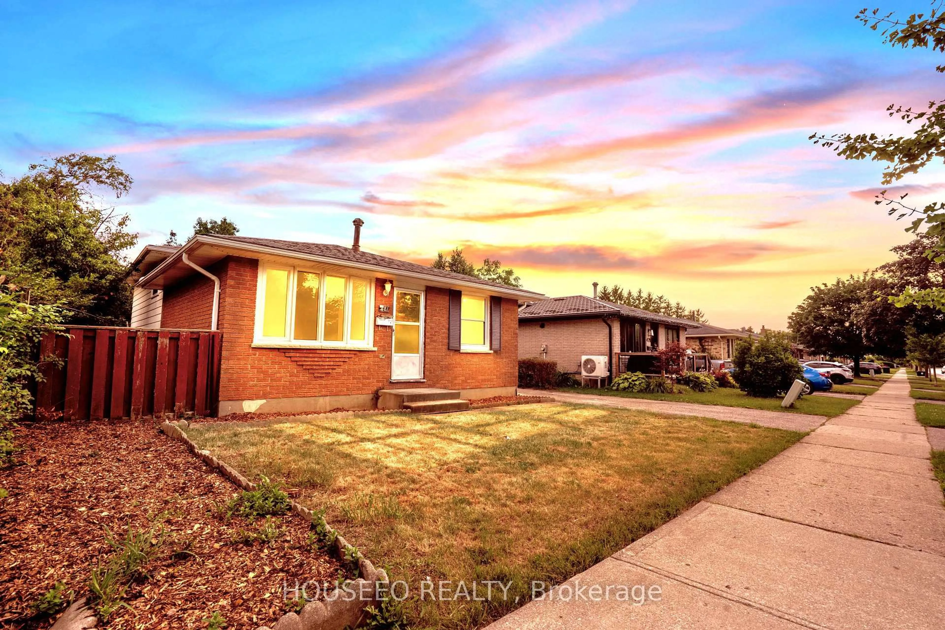 Unknown for 481 Ferndale Ave, London South Ontario N6C 4Y1