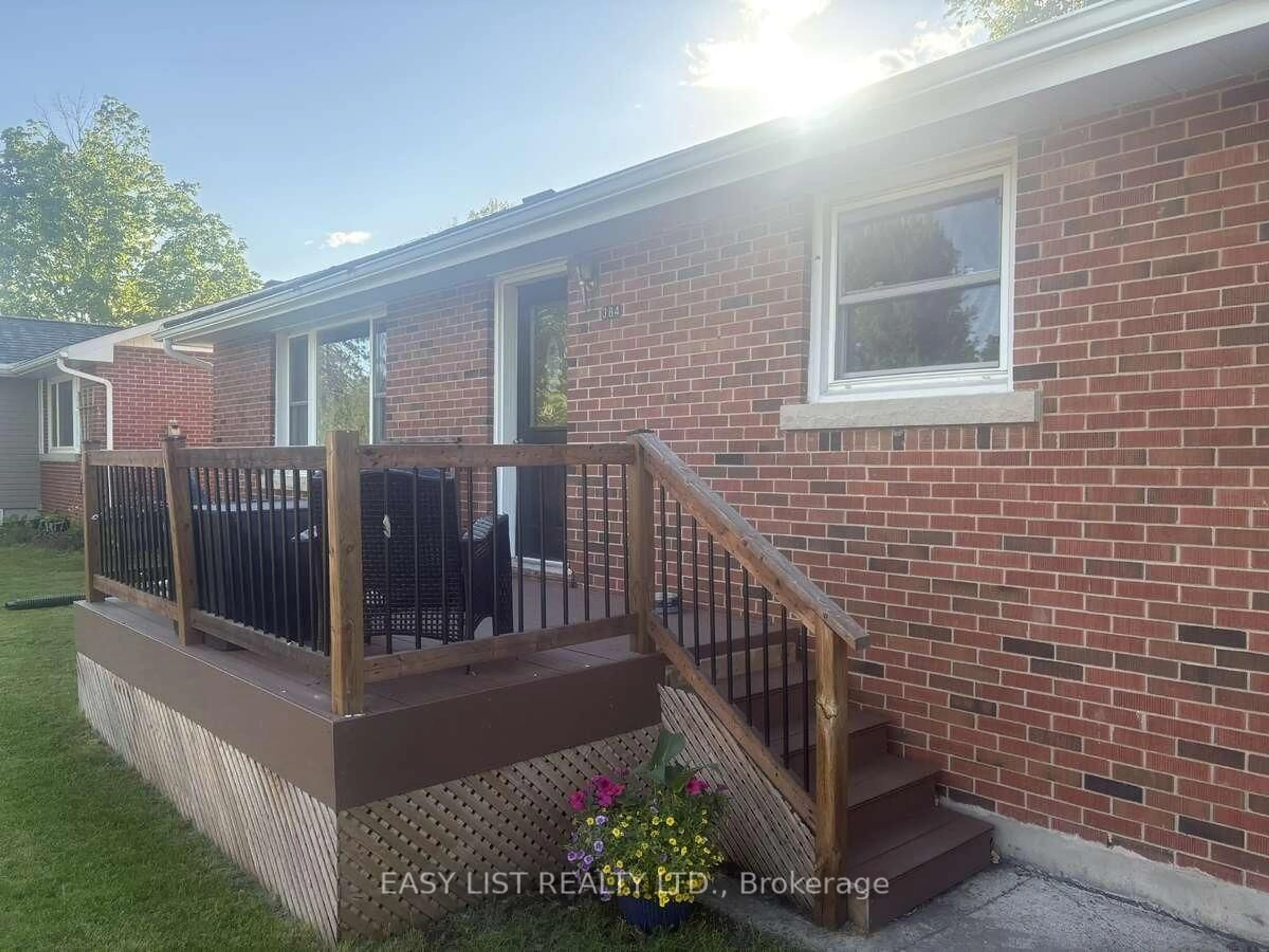 Unknown for 384 Charles Ave, Renfrew Ontario K7V 3J3