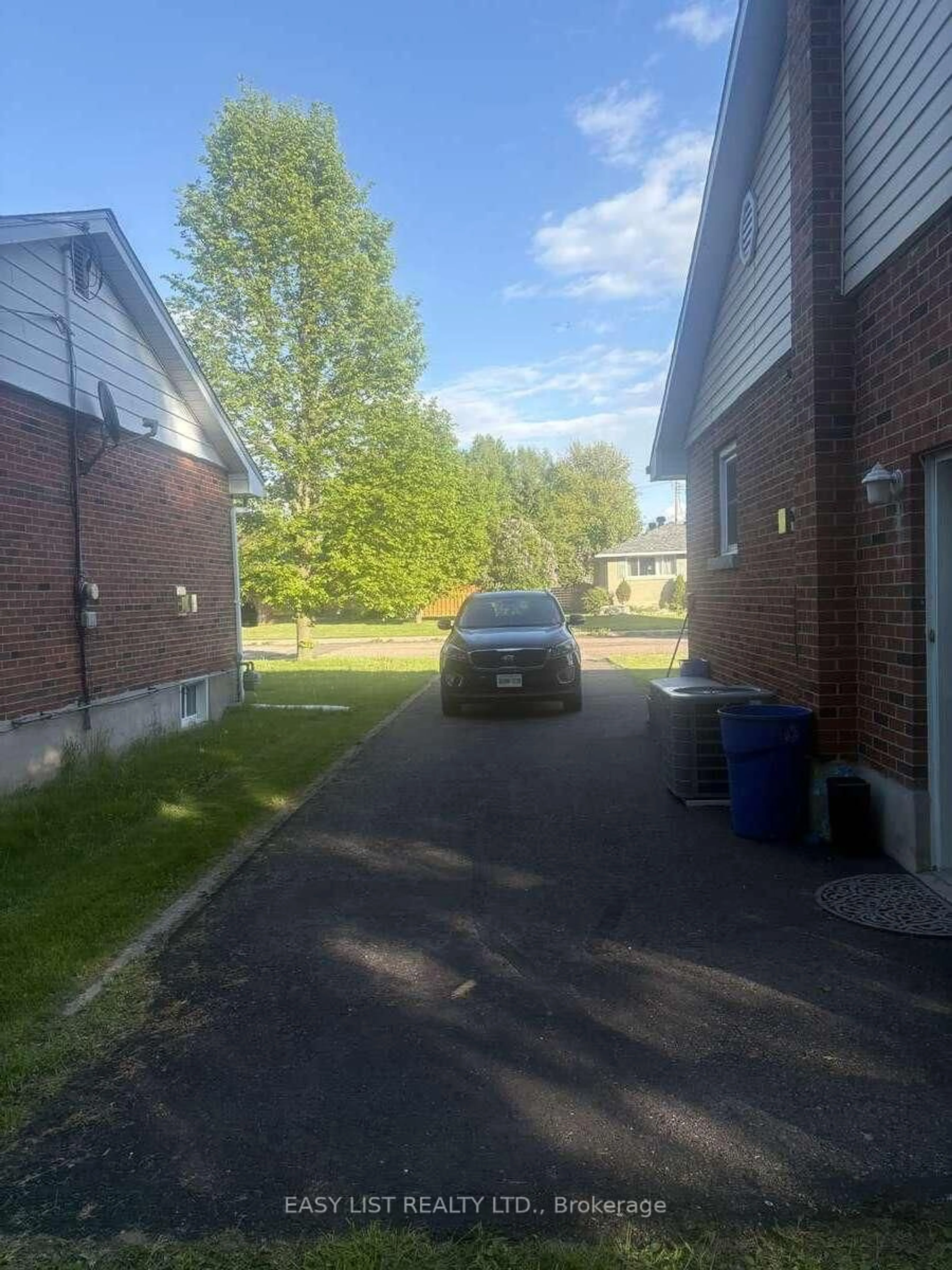 A pic from outside/outdoor area/front of a property/back of a property/a pic from drone, street for 384 Charles Ave, Renfrew Ontario K7V 3J3