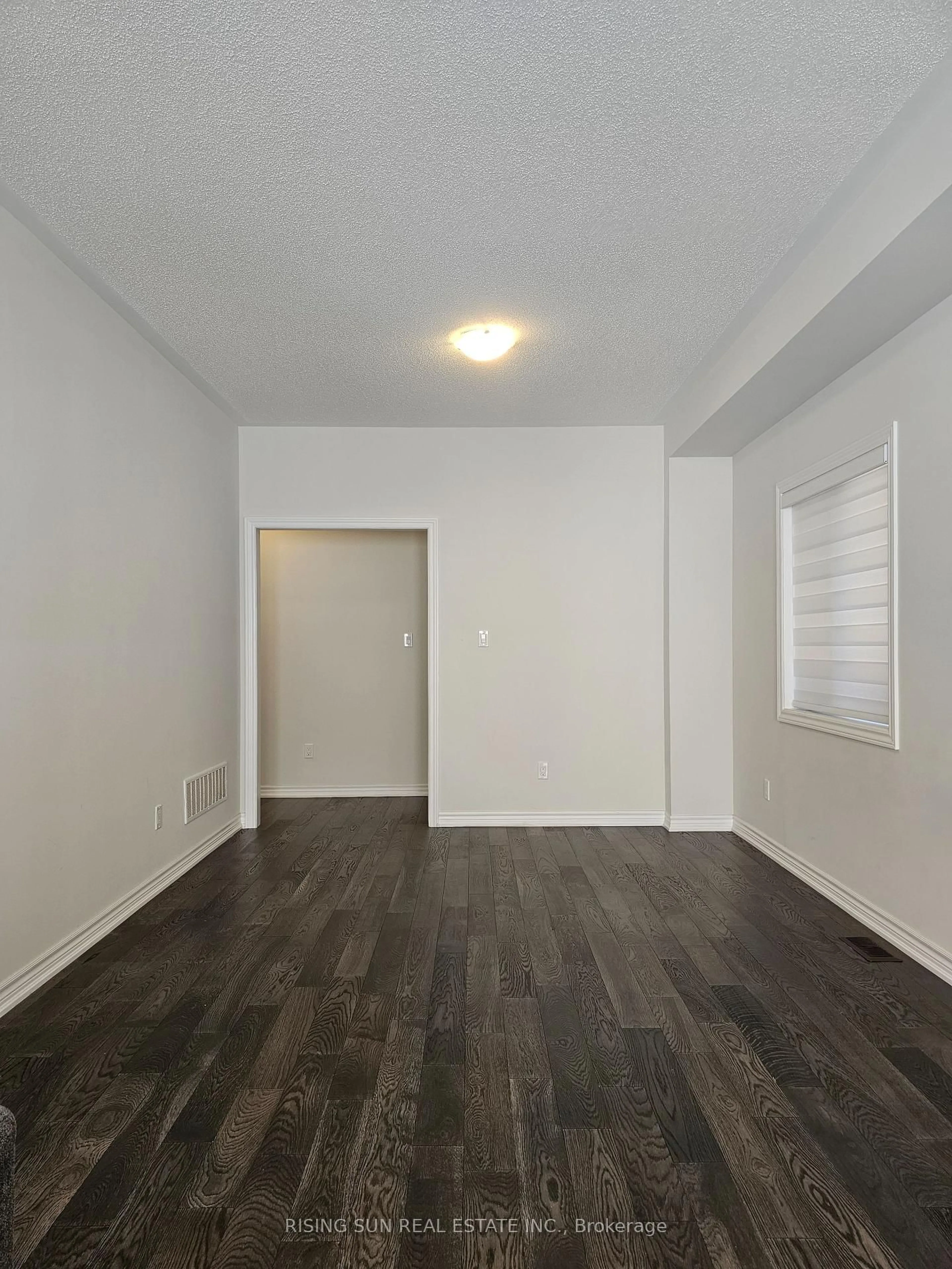 A pic of a room for 89 Palace St, Thorold Ontario L2V 0J6