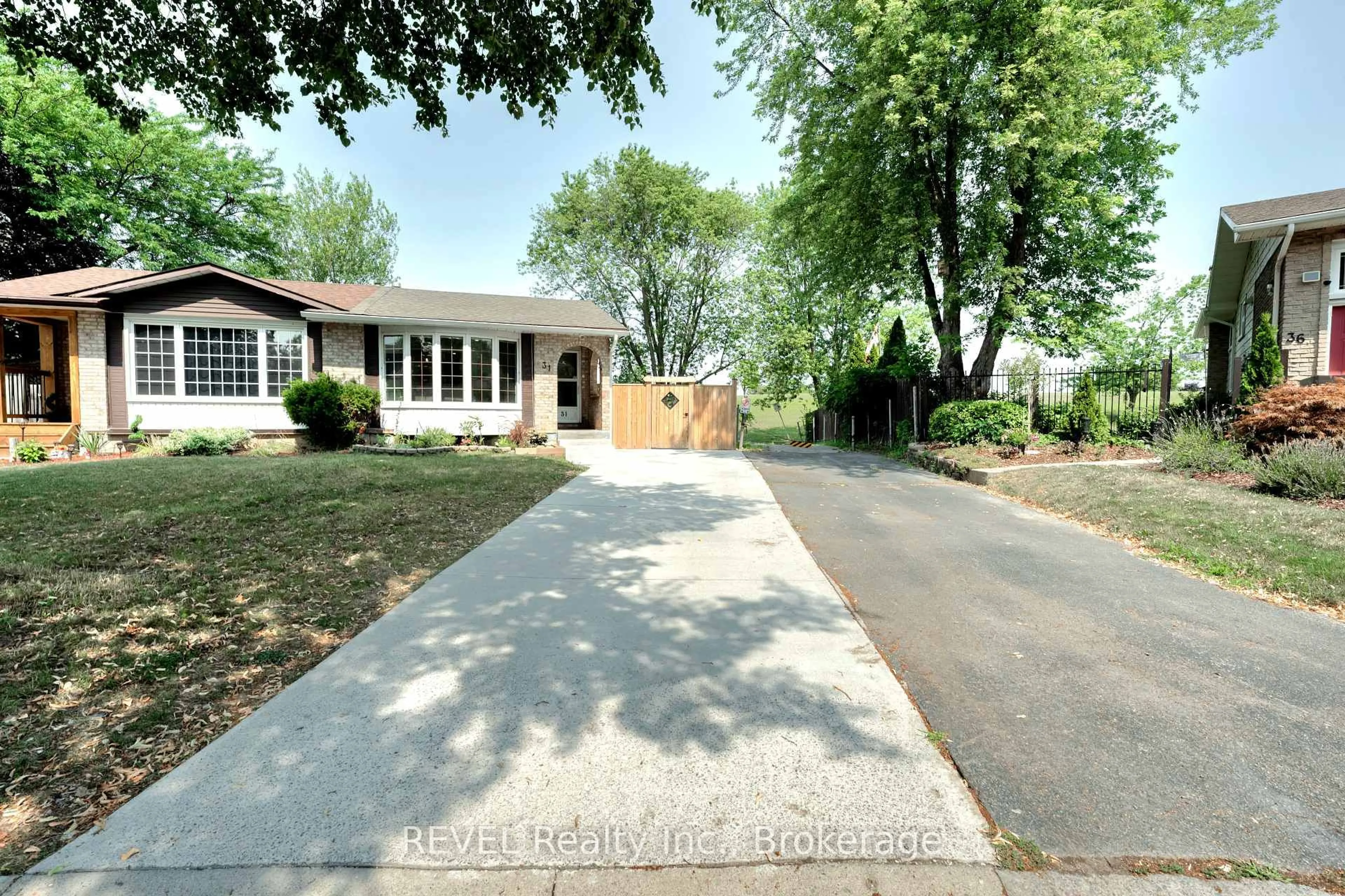 Home with brick exterior material, street for 31 Deborah Crt, St. Catharines Ontario L2P 3R6