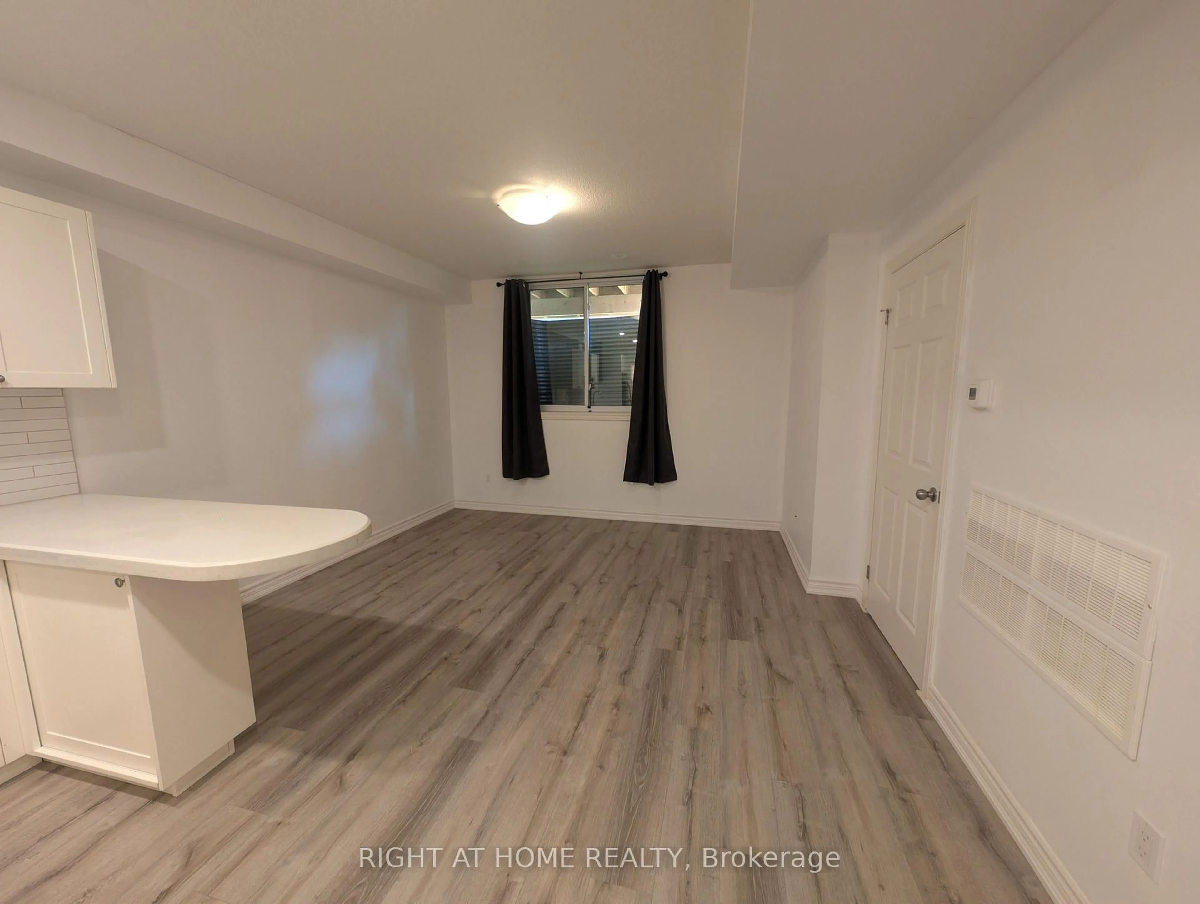 A pic of a room for 164 Heiman St #7A, Kitchener Ontario N2M 0B8