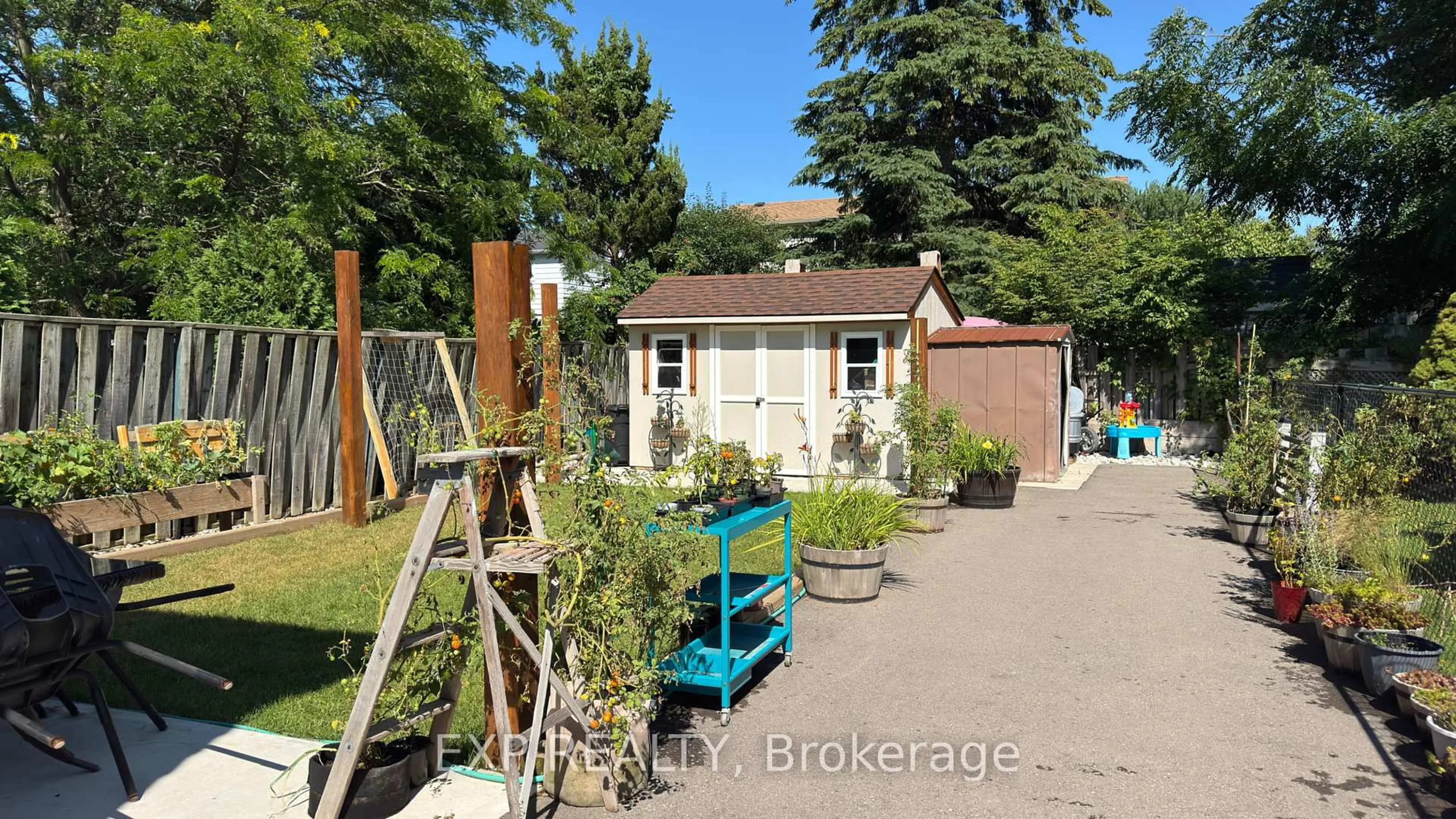 Unknown for 8 Baldwin Circ, Thorold Ontario L2V 4H5