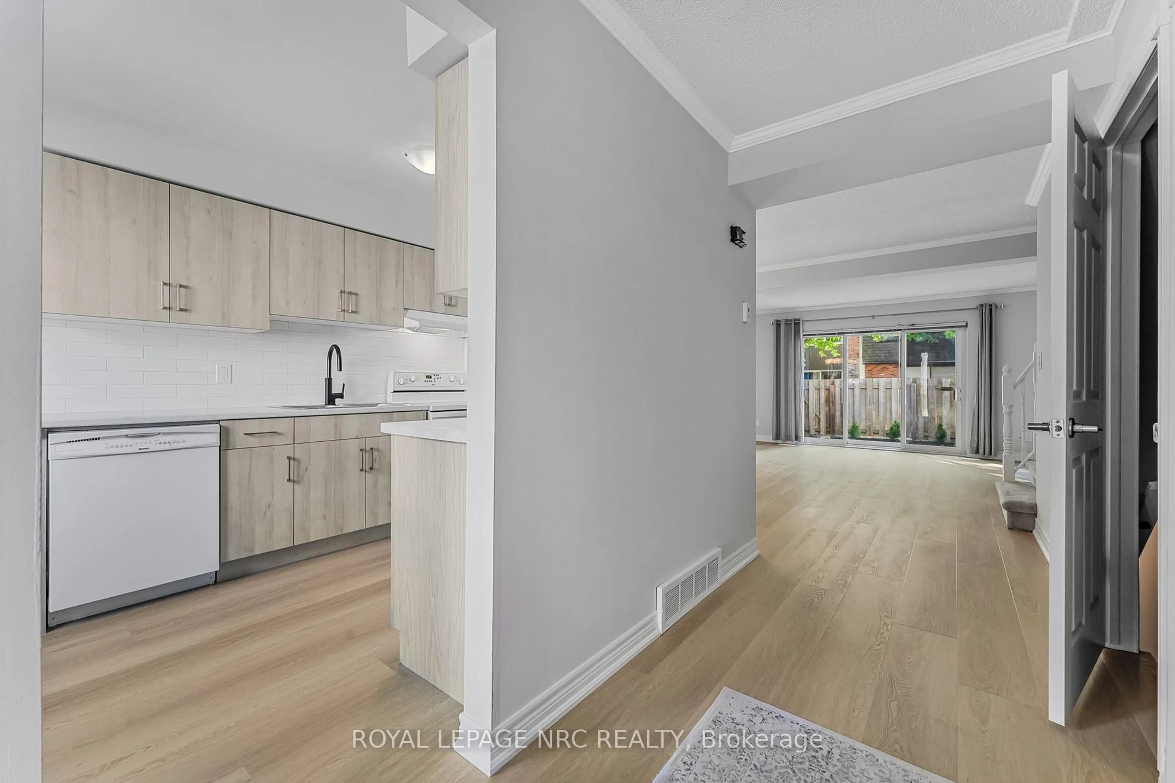 Open concept kitchen, floor is not visible for 77 Linwell Rd #112, St. Catharines Ontario L2N 6R1