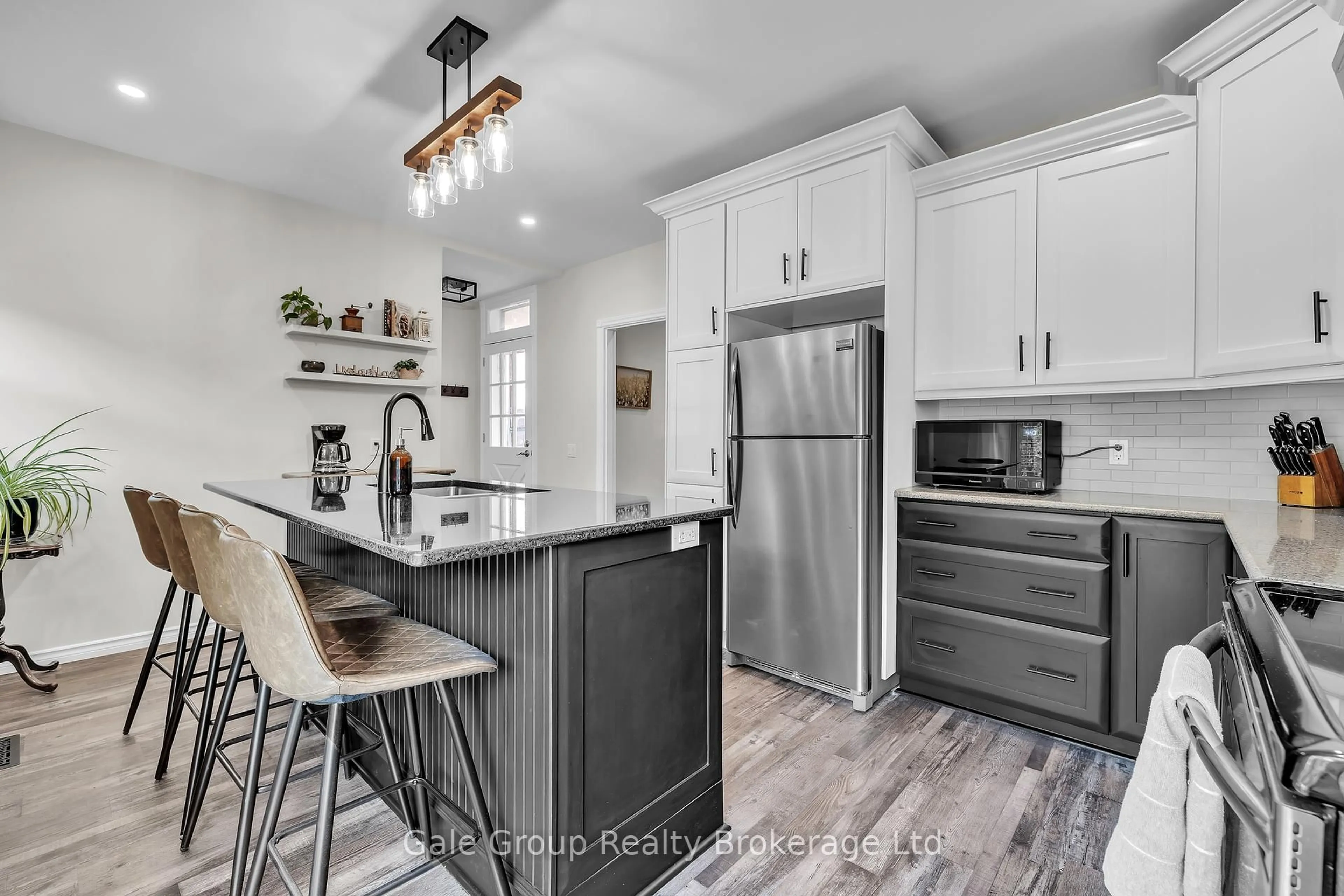Open concept kitchen, unknown for 577 GEORGE St, Woodstock Ontario N4S 4J7