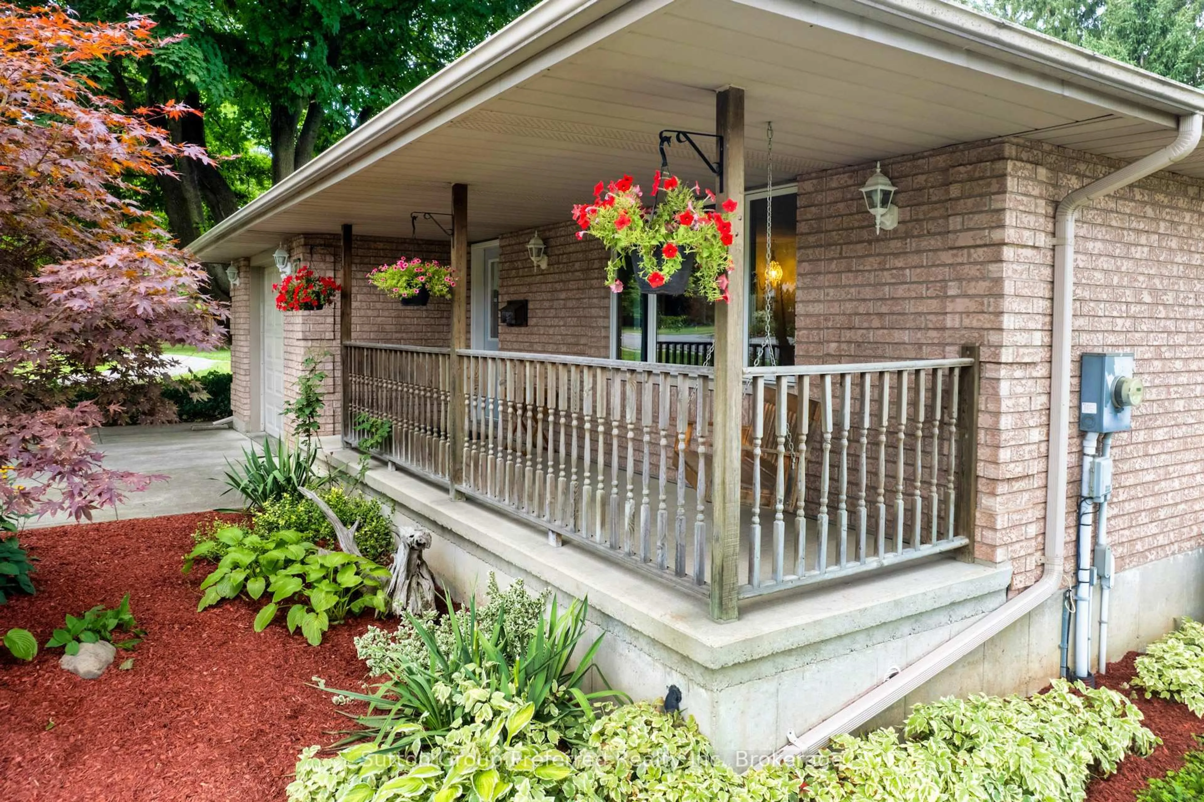 Patio, street for 227 Bower Hill Rd, Woodstock Ontario N4S 2N5