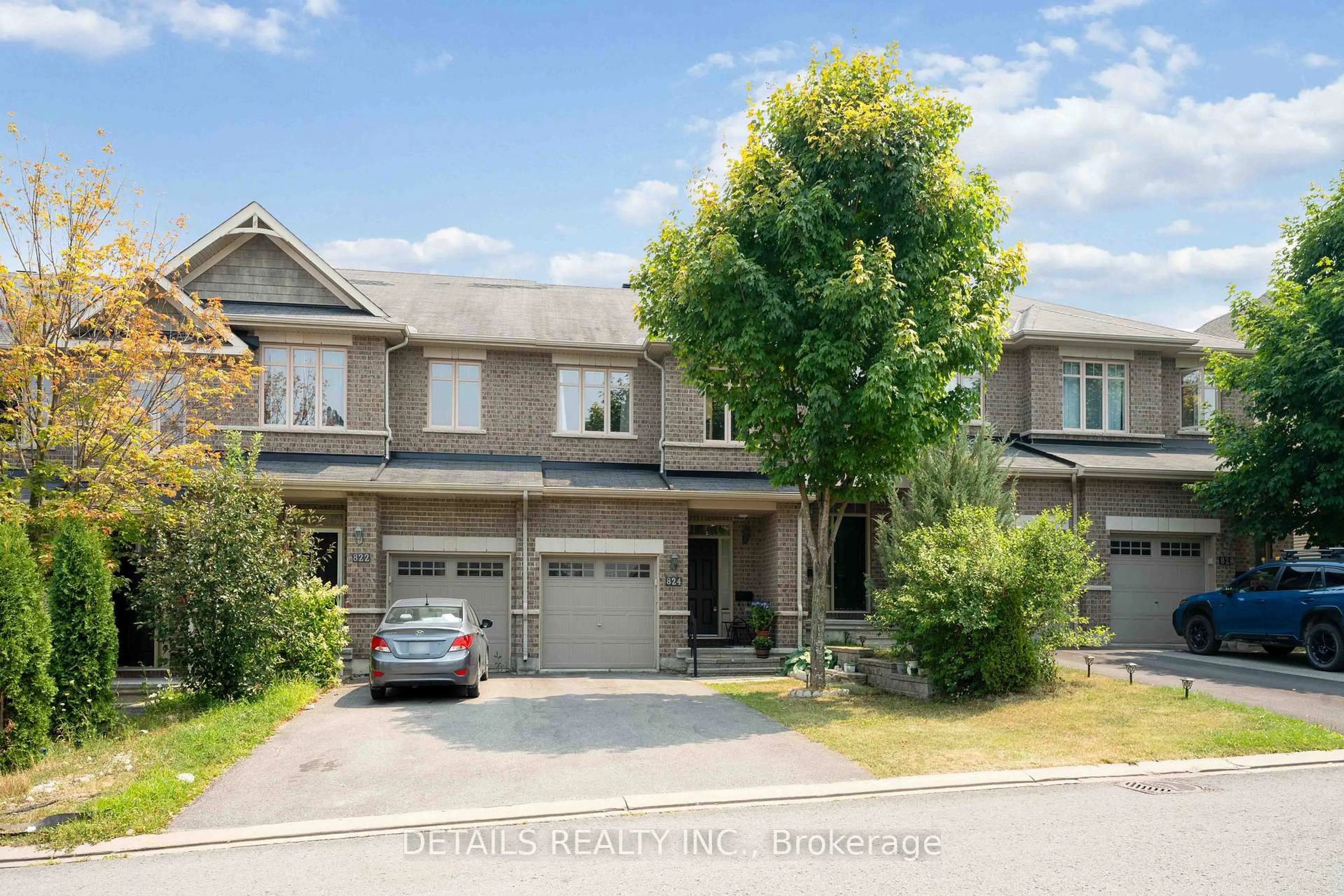 Unknown for 824 Fletcher Circ, Ottawa Ontario K2T 0B9