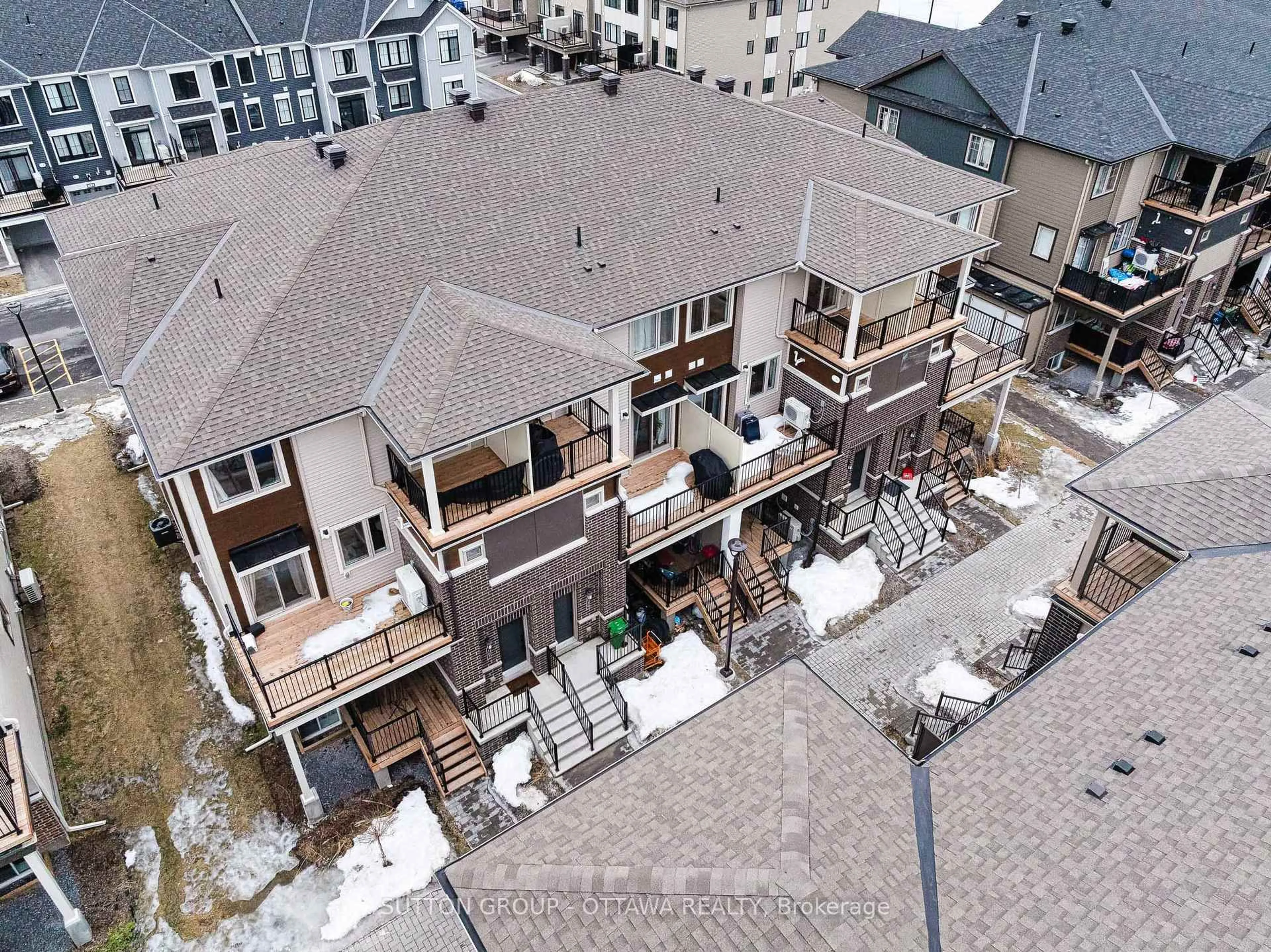 A pic from outside/outdoor area/front of a property/back of a property/a pic from drone, city buildings view from balcony for 127 Anthracite Private, Ottawa Ontario K2J 7C8