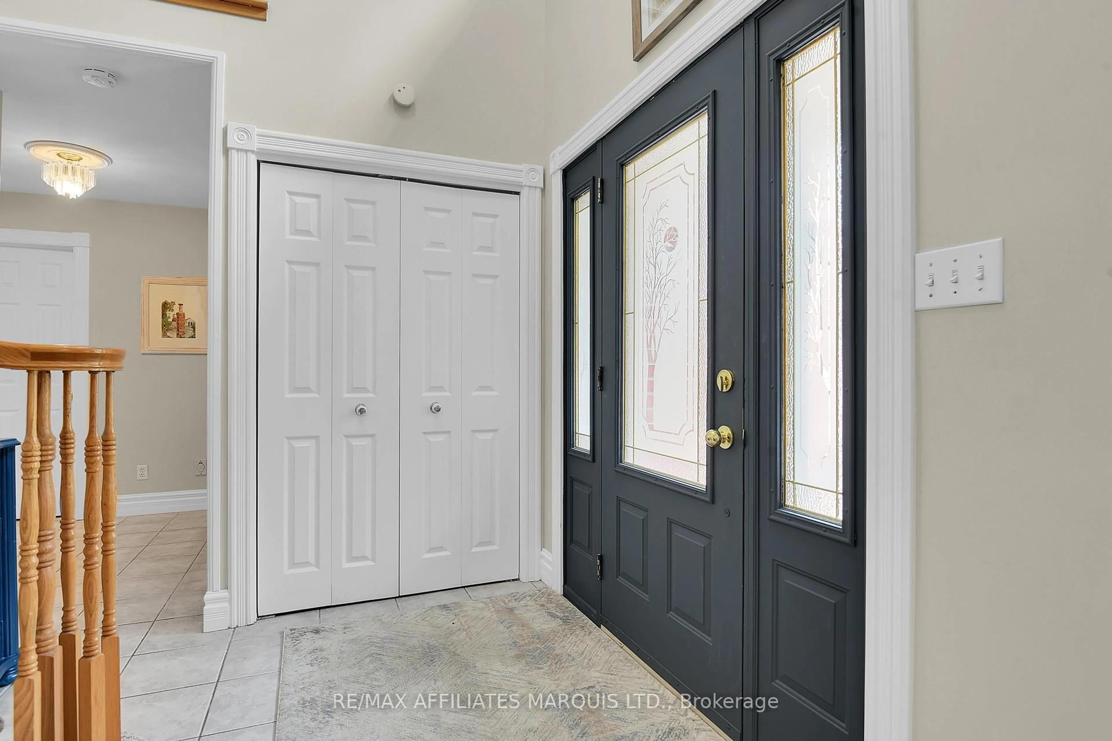 Indoor entryway for 4678 LAWSON Rd, South Stormont Ontario K0C 2A0