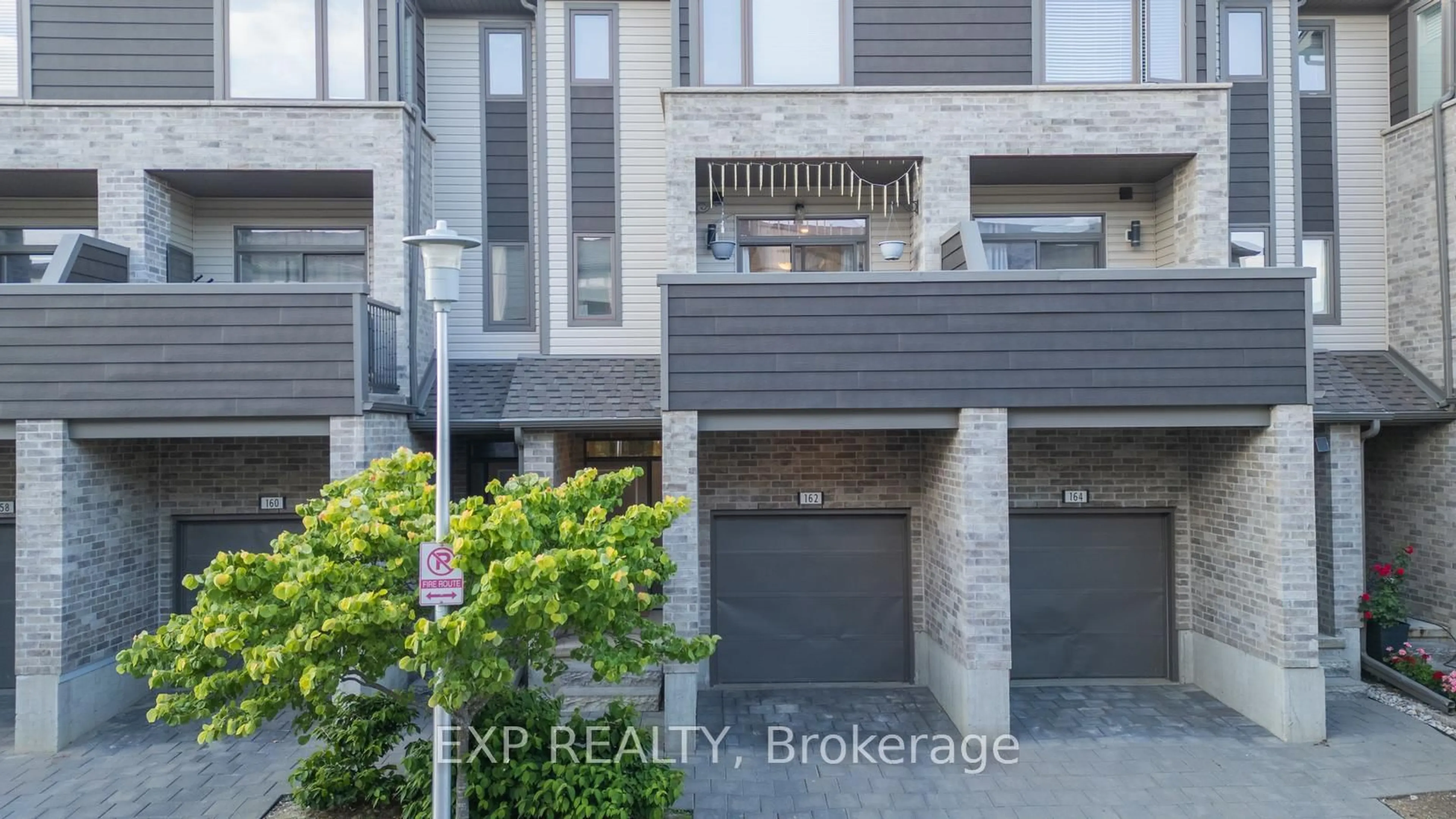 Home with brick exterior material, street for 1960 DALMAGARRY Rd, London North Ontario N6G 0T8