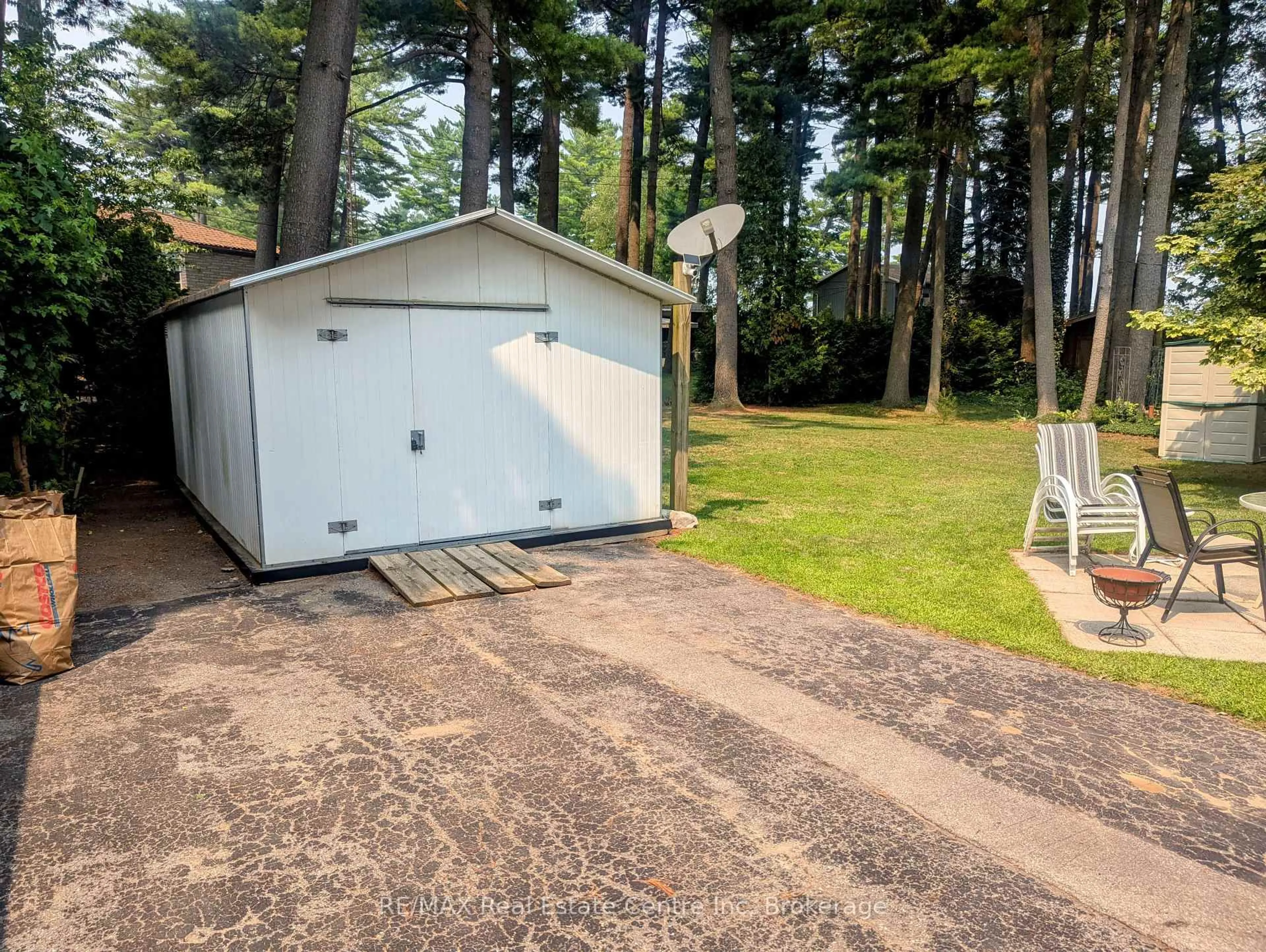 Shed for 55 Wilson Ave, Norfolk Ontario N4B 1B7