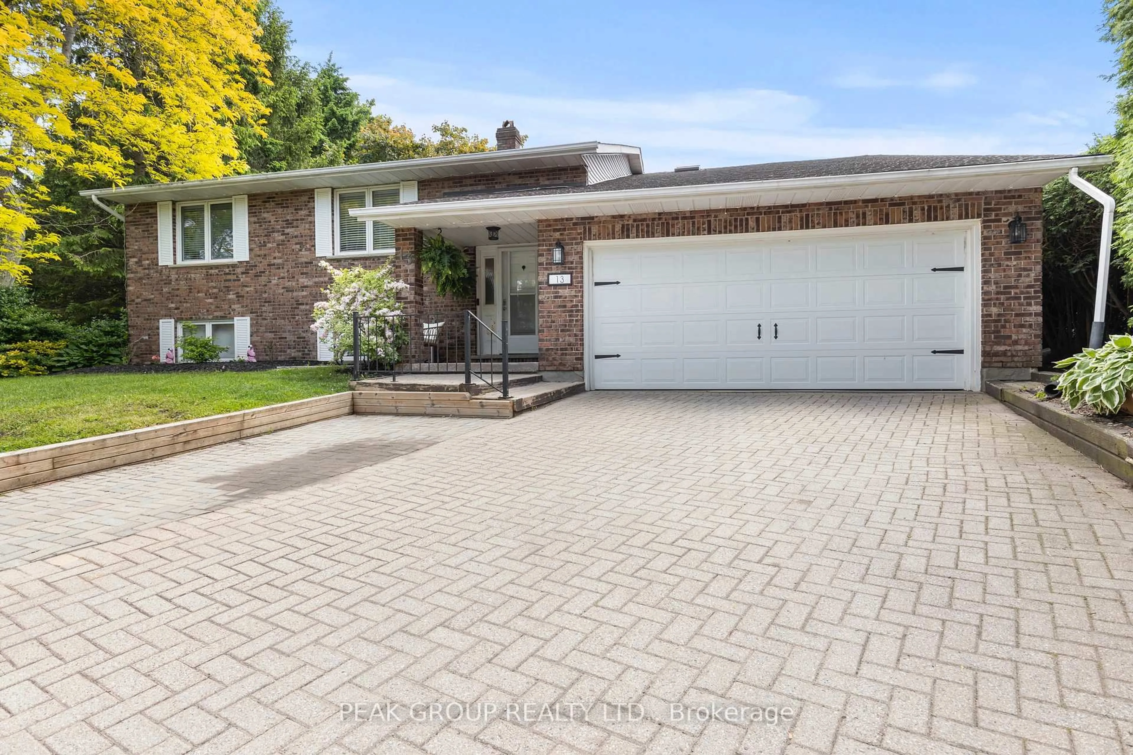 Home with brick exterior material, street for 13 Kathy Crt, Pelham Ontario L0S 1E2