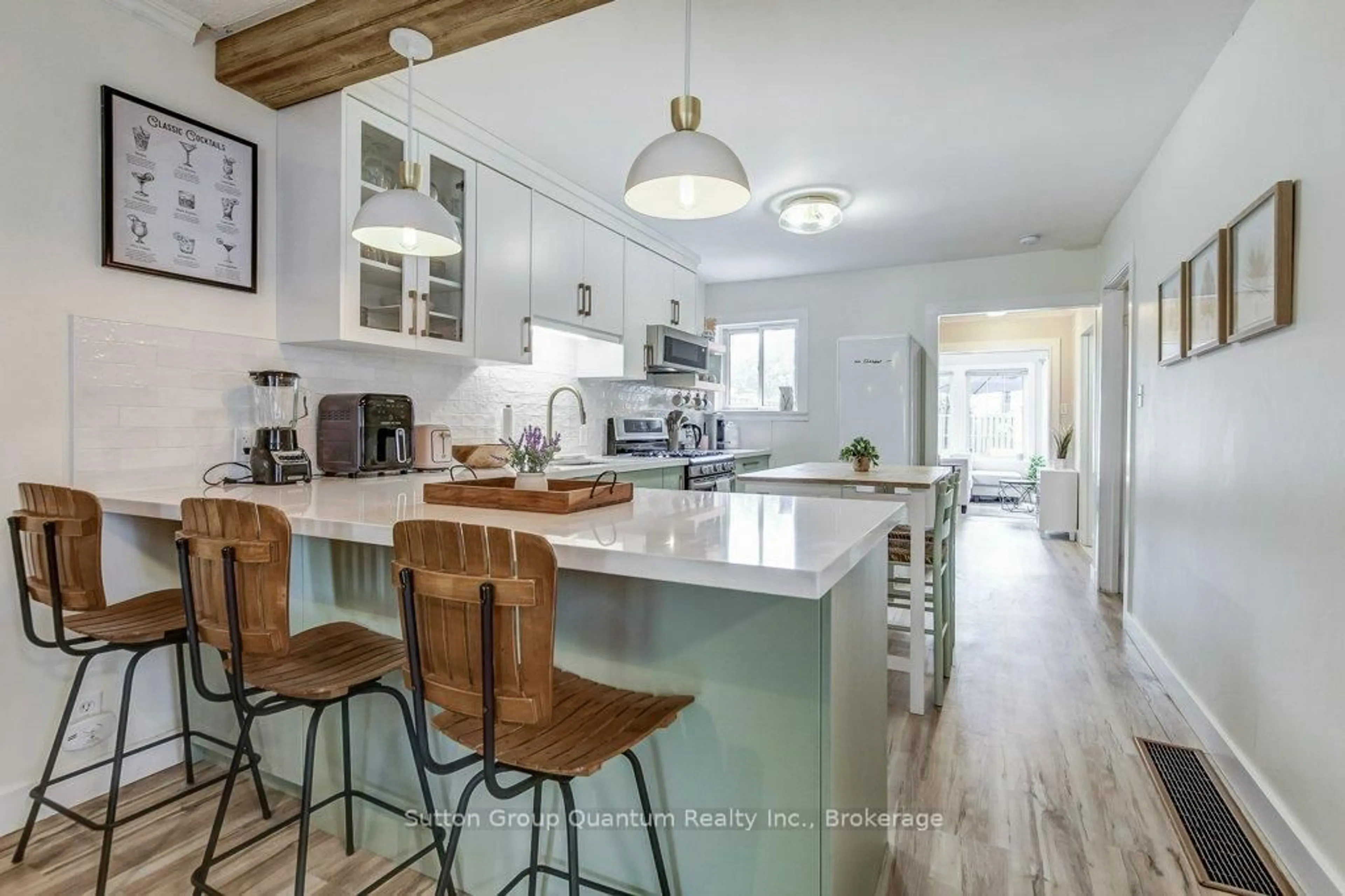 Open concept kitchen, unknown for 34 vansitmart Ave, Hamilton Ontario L8M 3A3