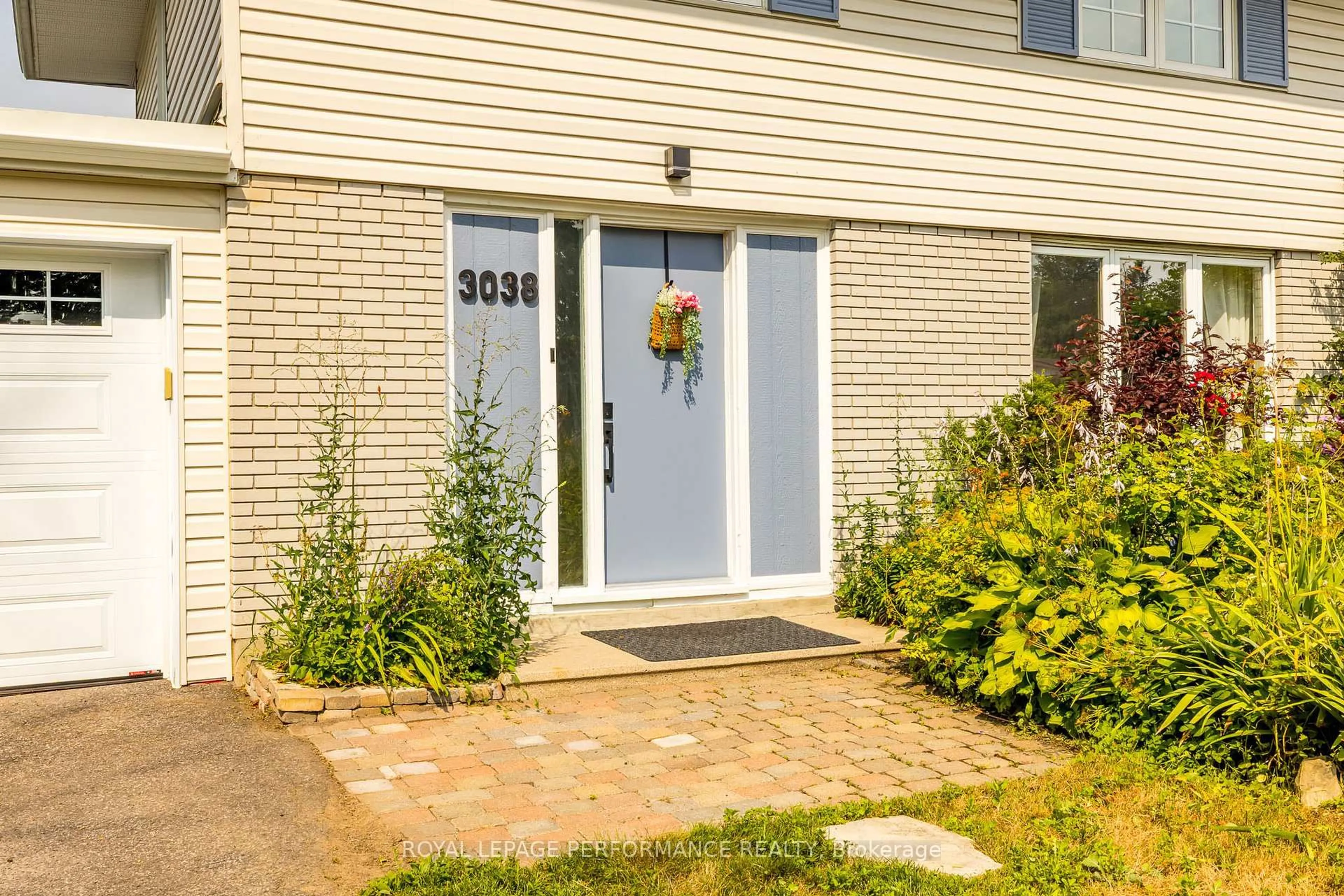 Unknown for 3038 Southmore Dr, Ottawa Ontario K1V 6Z4