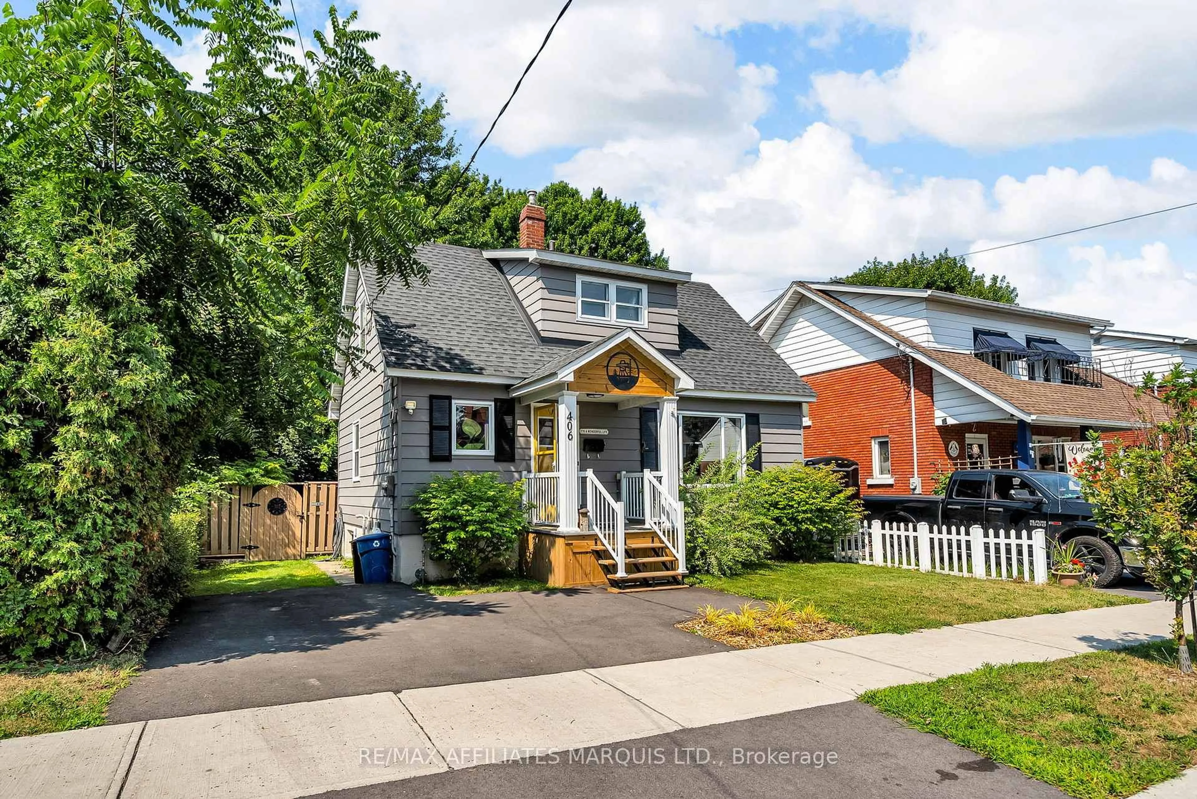 Home with brick exterior material, street for 406 York St, Cornwall Ontario K6J 3Z5