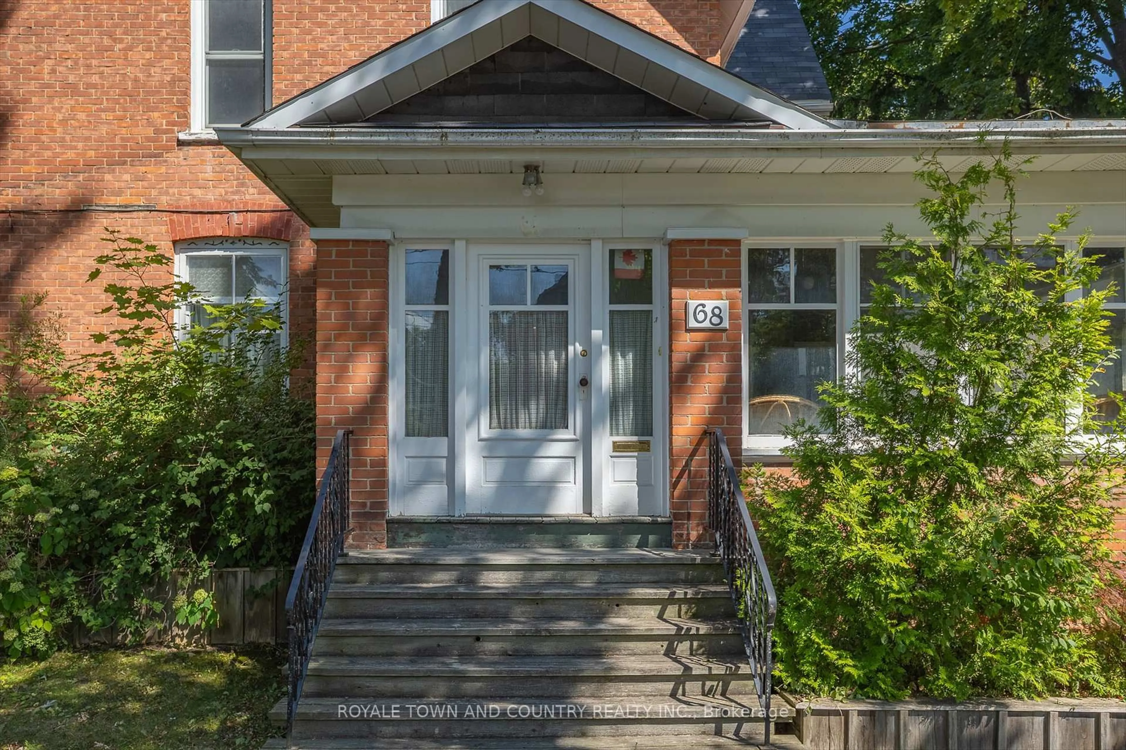 Home with brick exterior material, street for 68 PEEL St, Kawartha Lakes Ontario K9V 3M5
